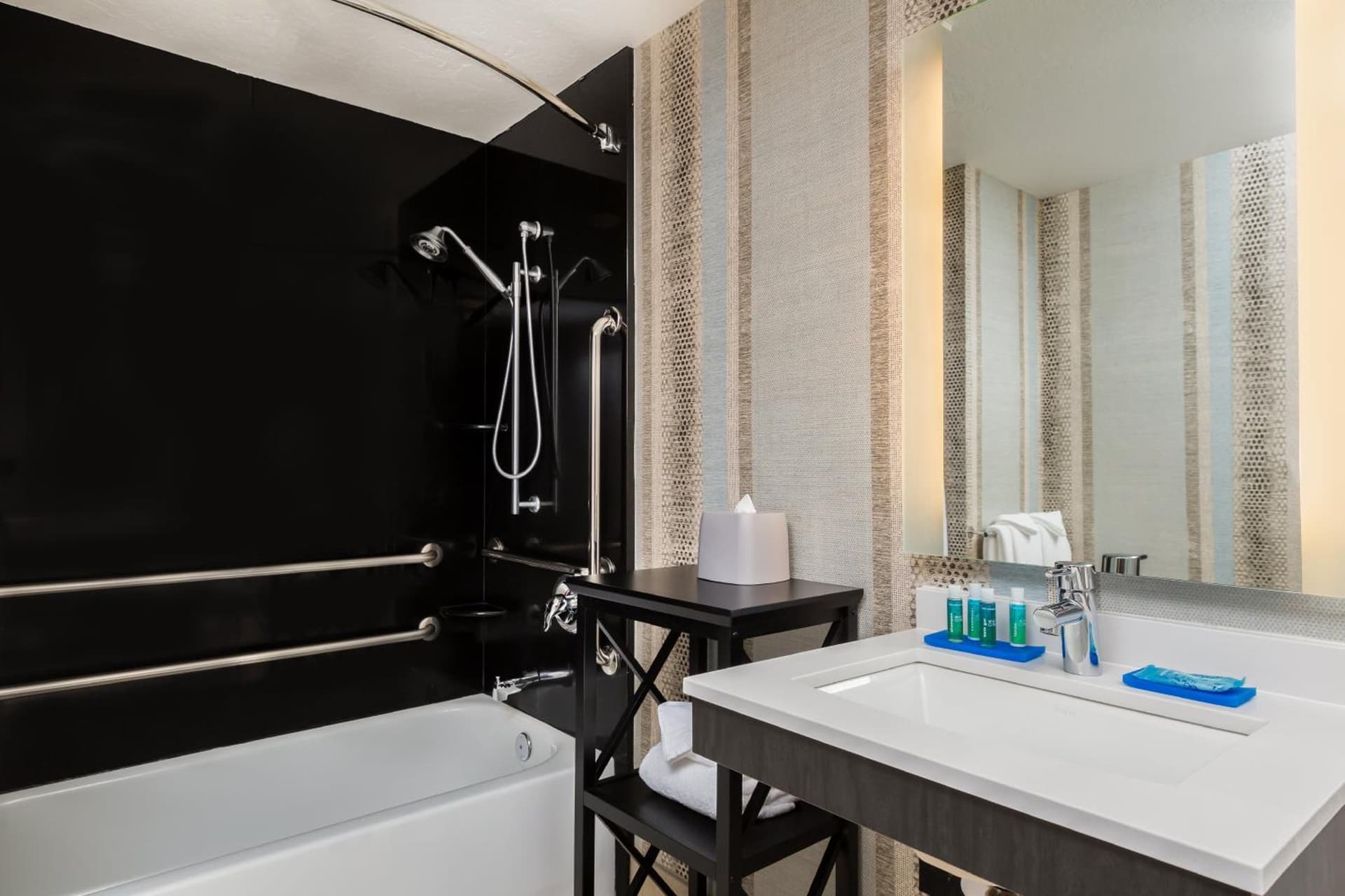 Holiday Inn Express Hotel & Suites Eugene Downtown - University by IHG gallery photo in Eugene, OR — image 19