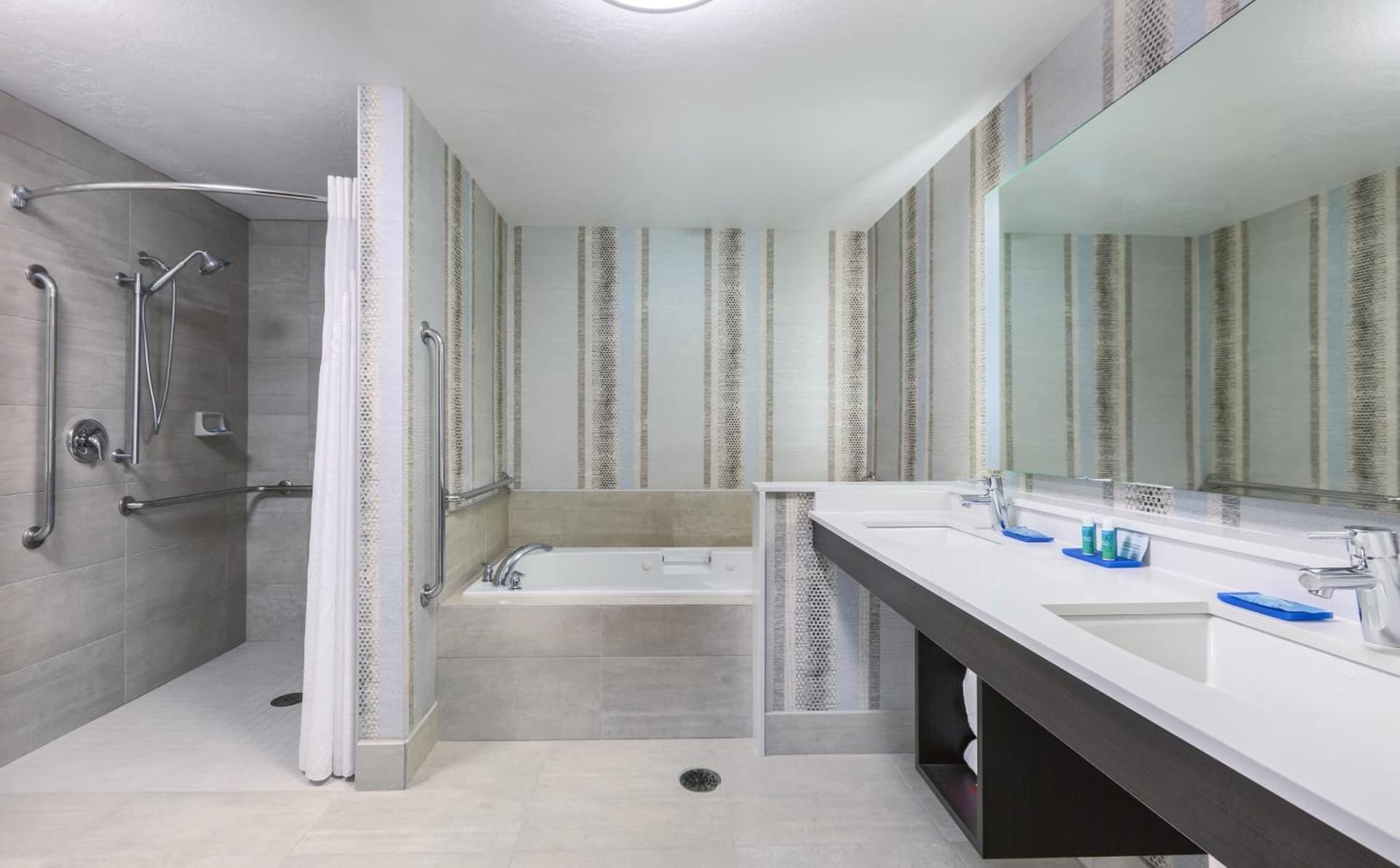 Holiday Inn Express Hotel & Suites Eugene Downtown - University by IHG gallery photo in Eugene, OR — image 7