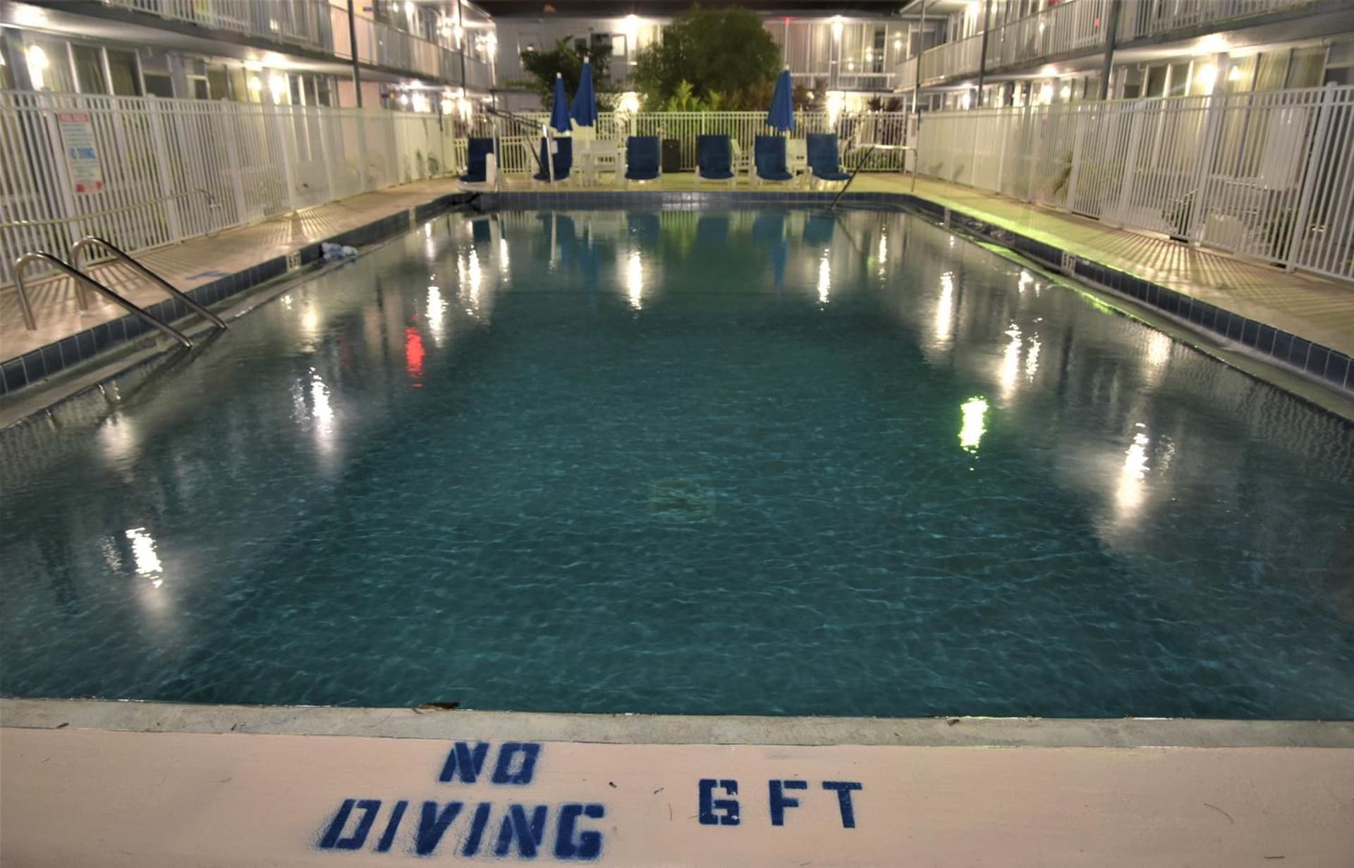Days Inn by Wyndham Stuart gallery photo in Stuart, FL — image 11