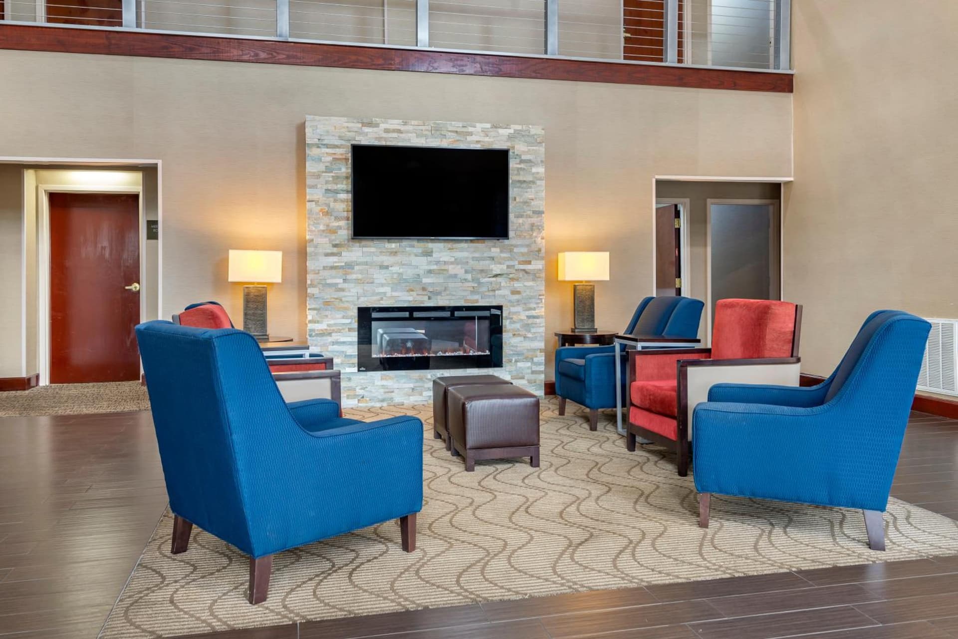Comfort Suites near Robins Air Force Base gallery photo in Warner Robins, GA — image 48
