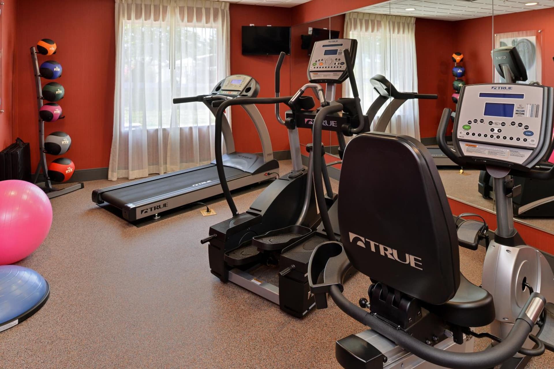 Holiday Inn Express & Suites Ironton by IHG gallery photo in Ironton, OH — image 47