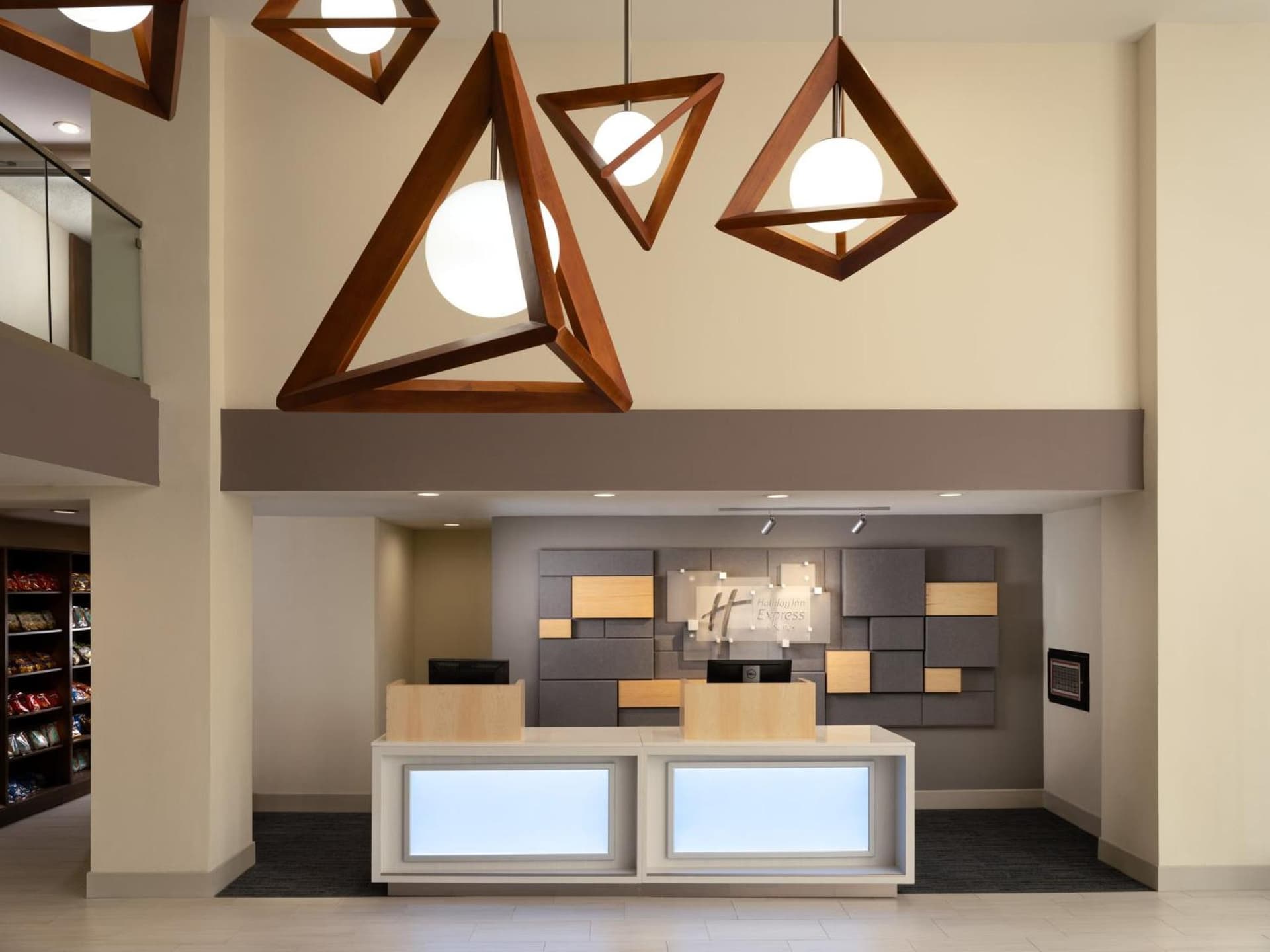 Holiday Inn Express Hotel & Suites Irving DFW Airport North by IHG interior in Irving, TX — gallery photo 2