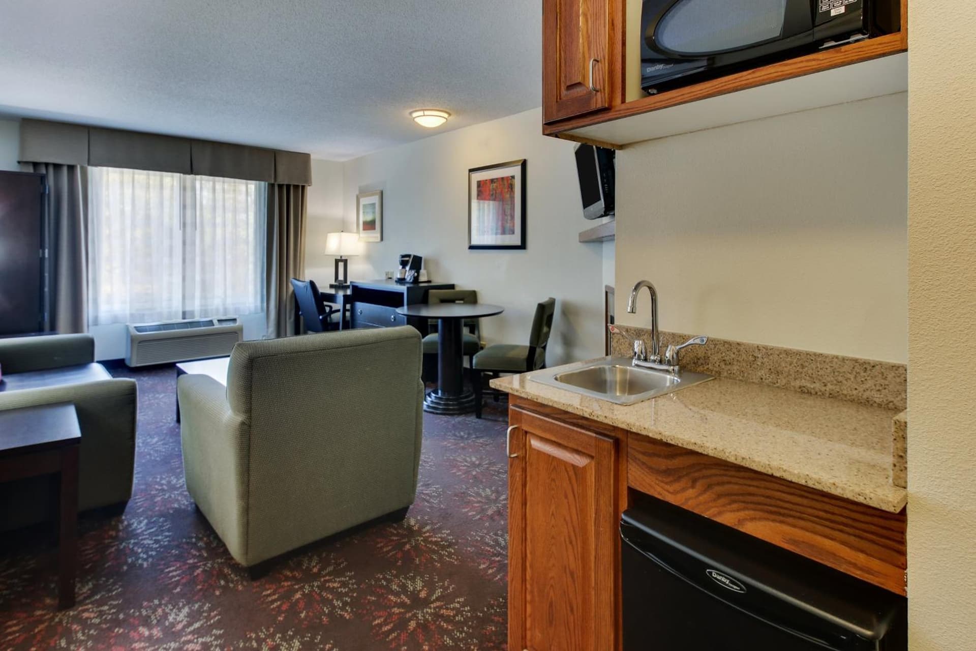 Holiday Inn Express Hotel & Suites Lancaster-Lititz by IHG gallery photo in Lititz, PA — image 28