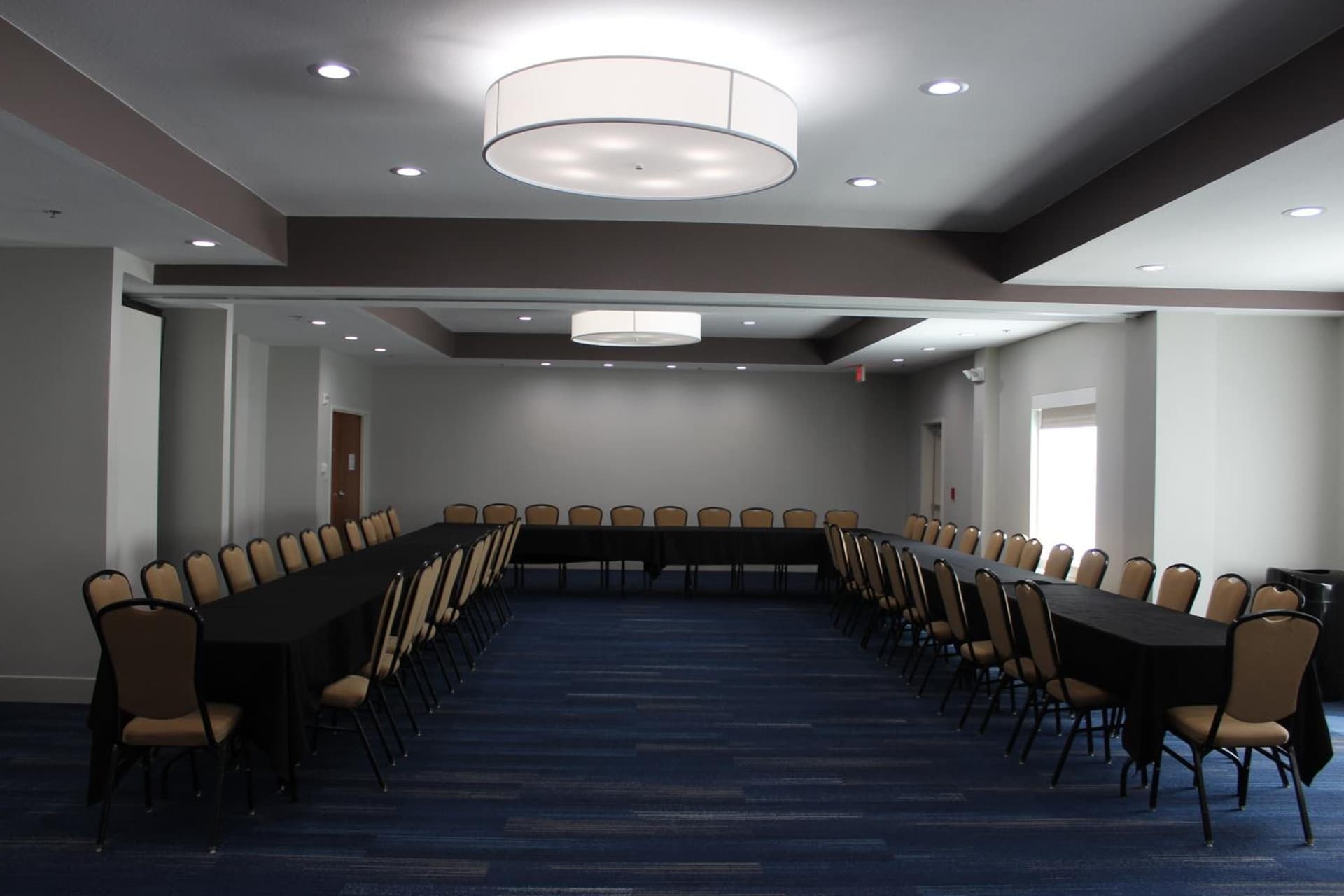 Holiday Inn Express Hotel & Suites Mansfield by IHG gallery photo in Mansfield, TX — image 59