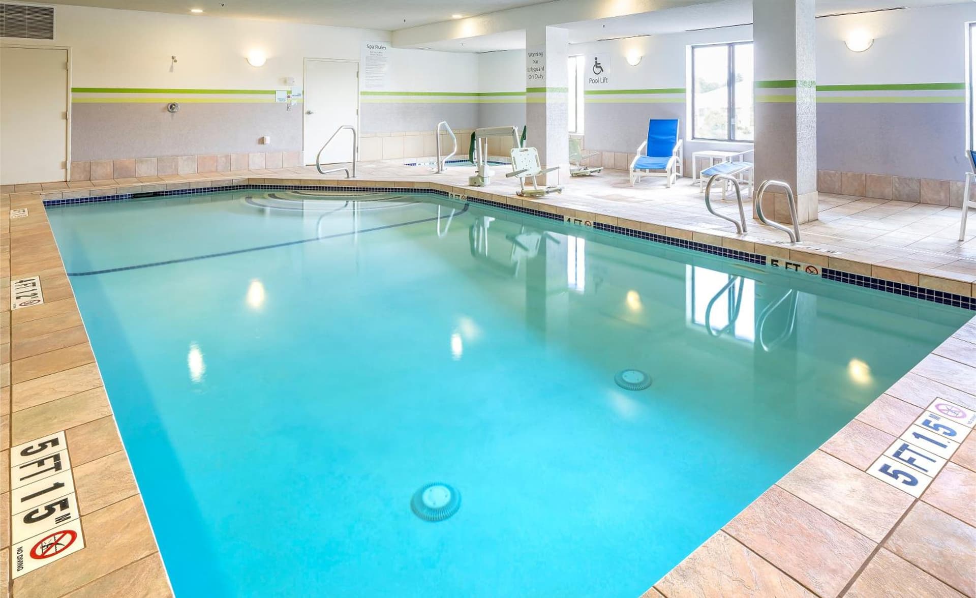 Holiday Inn Express Hotel & Suites Manchester - Airport by IHG gallery photo in Manchester, NH — image 21