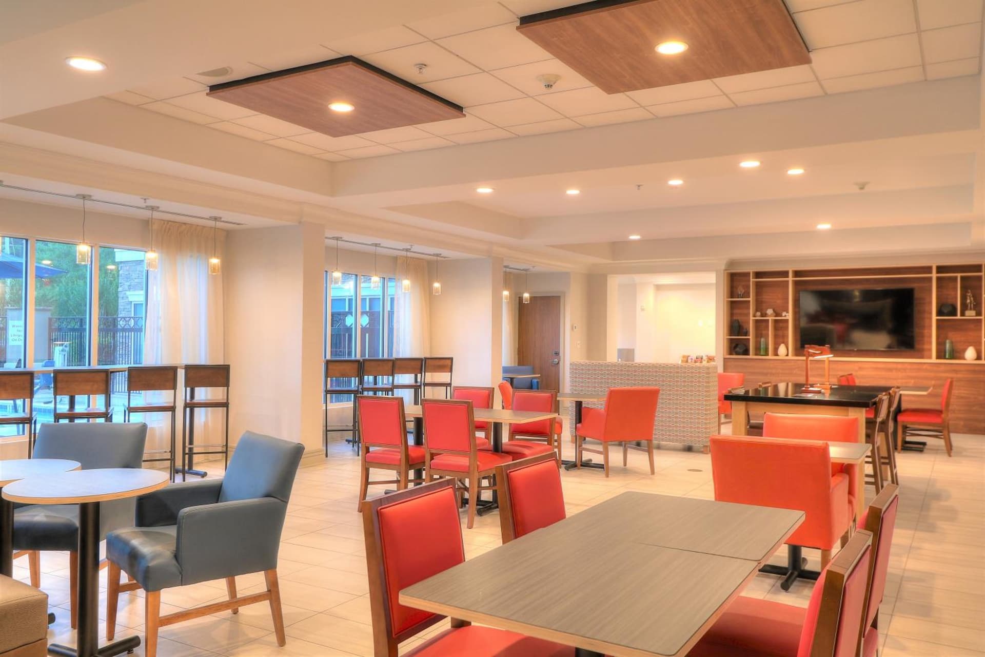 Holiday Inn Express Hotel & Suites Mobile Saraland by IHG gallery photo in Saraland, AL — image 5