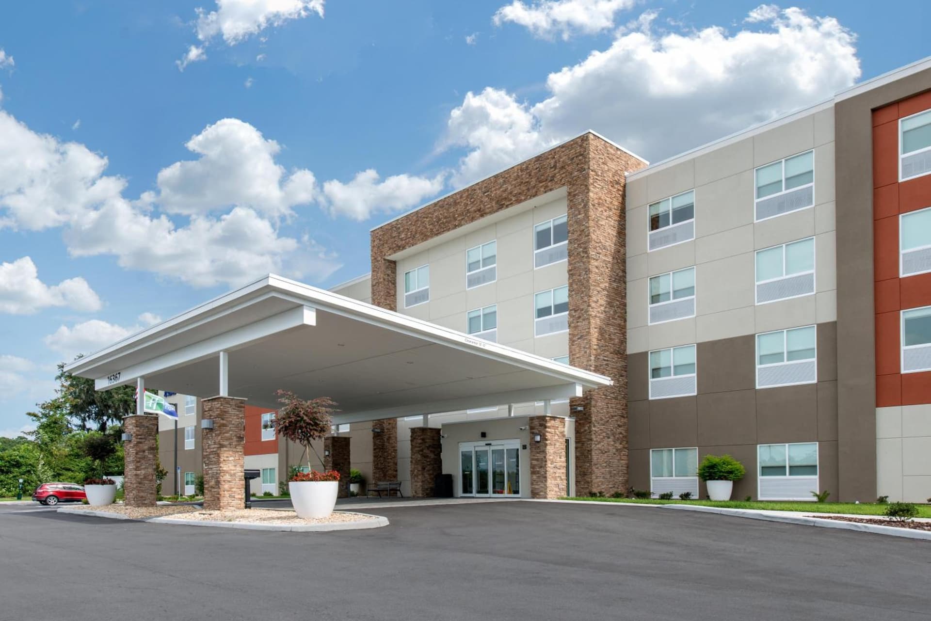 Holiday Inn Express & Suites Alachua - Gainesville Area by IHG gallery photo in Alachua, FL — image 60