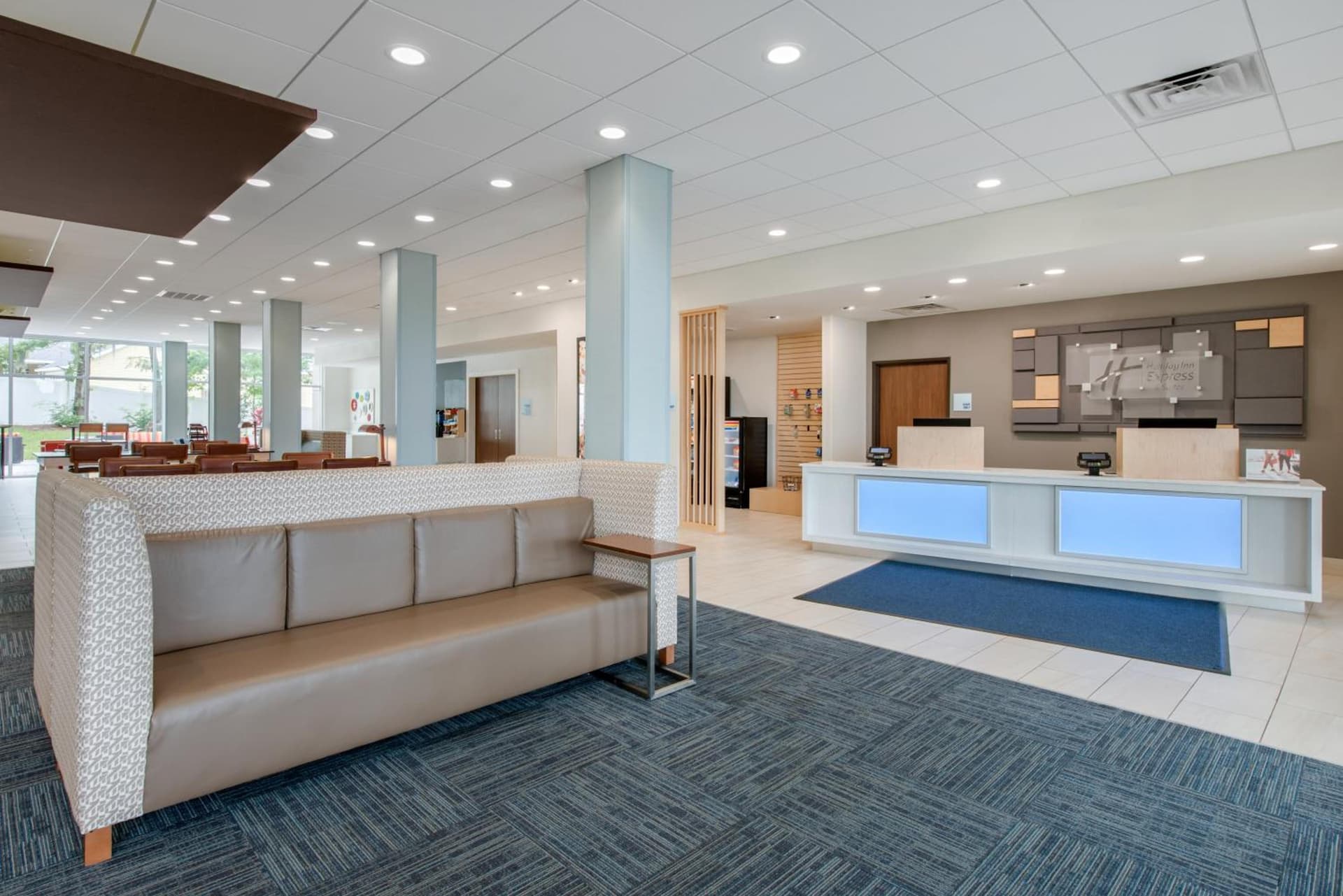 Holiday Inn Express & Suites Alachua - Gainesville Area by IHG gallery photo in Alachua, FL — image 73