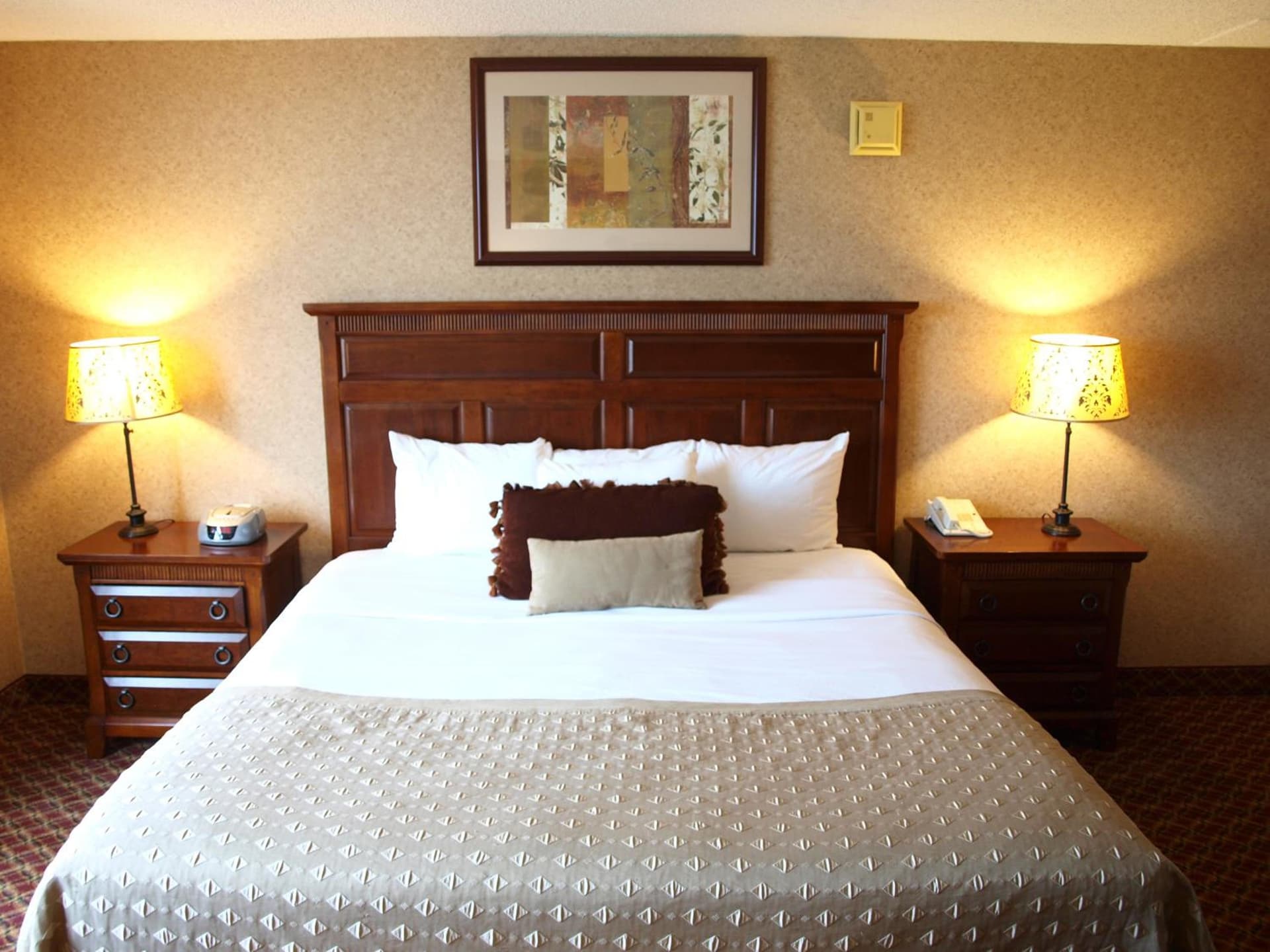Ramada by Wyndham Topeka Downtown Hotel & Convention Center gallery photo in Topeka, KS — image 23