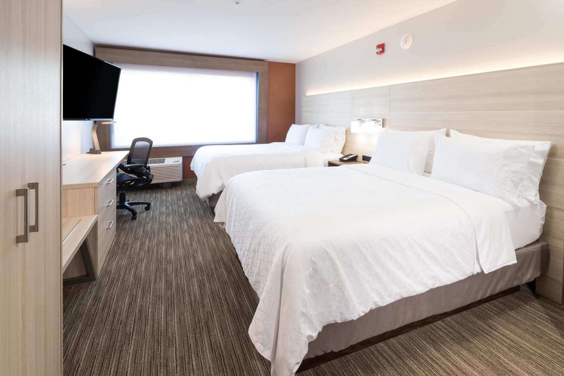Holiday Inn Express & Suites - Michigan City by IHG gallery photo in Michigan City, IN — image 19