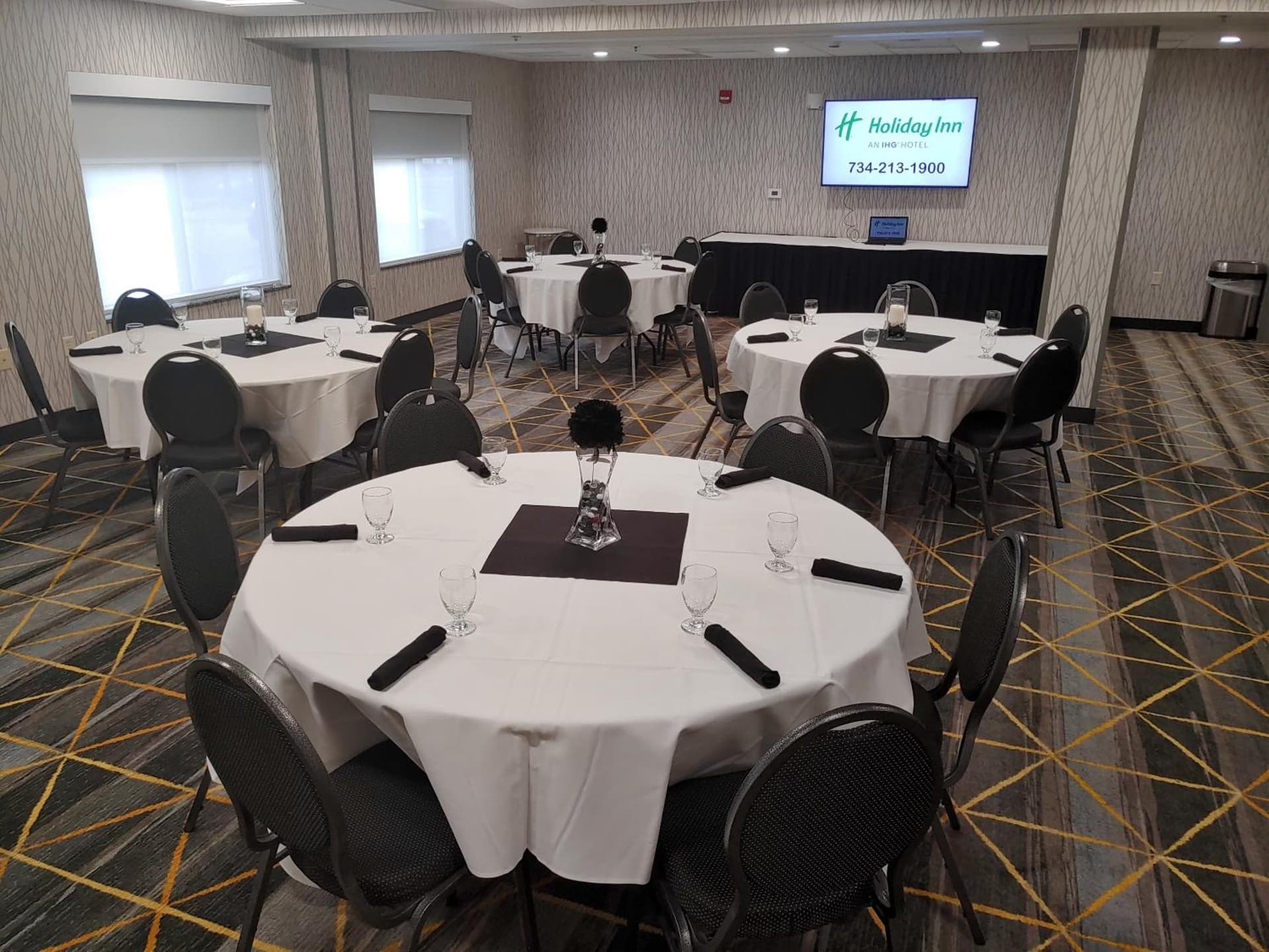 Holiday Inn Hotel & Suites Ann Arbor University of Michigan Area by IHG gallery photo in Ann Arbor, MI — image 60