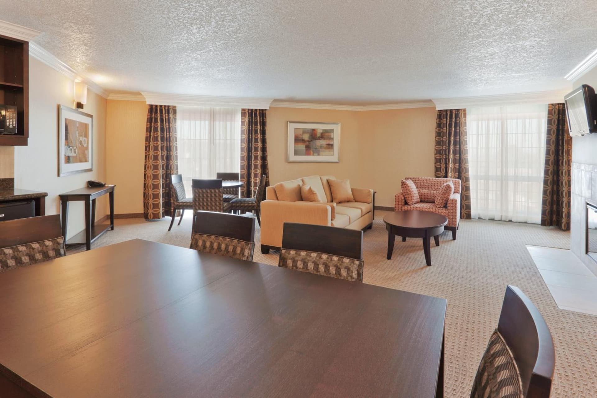 Holiday Inn & Suites San Mateo - SFO by IHG gallery photo in San Mateo, CA — image 12