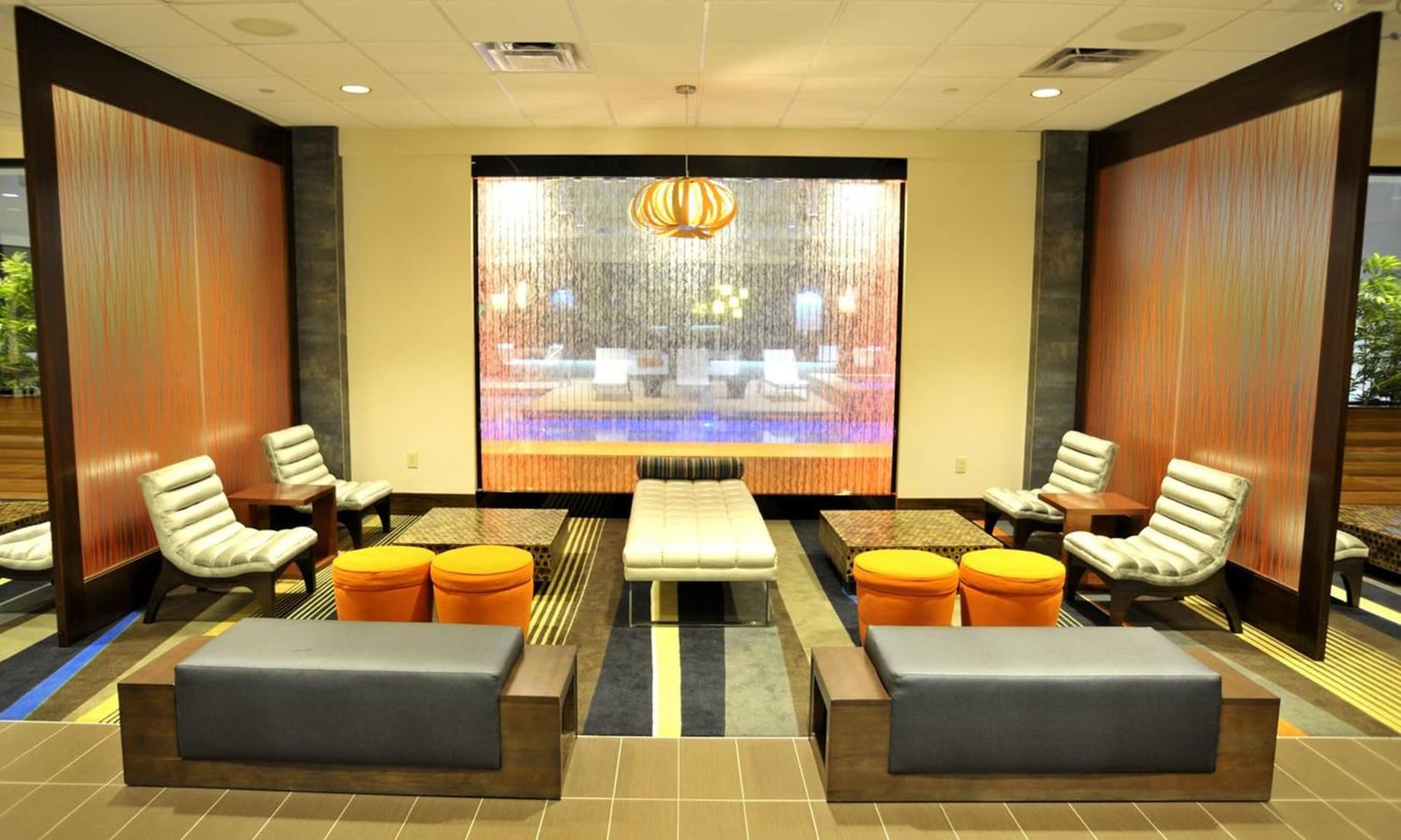 Holiday Inn and Suites Charleston West by IHG gallery photo in Charleston, WV — image 25