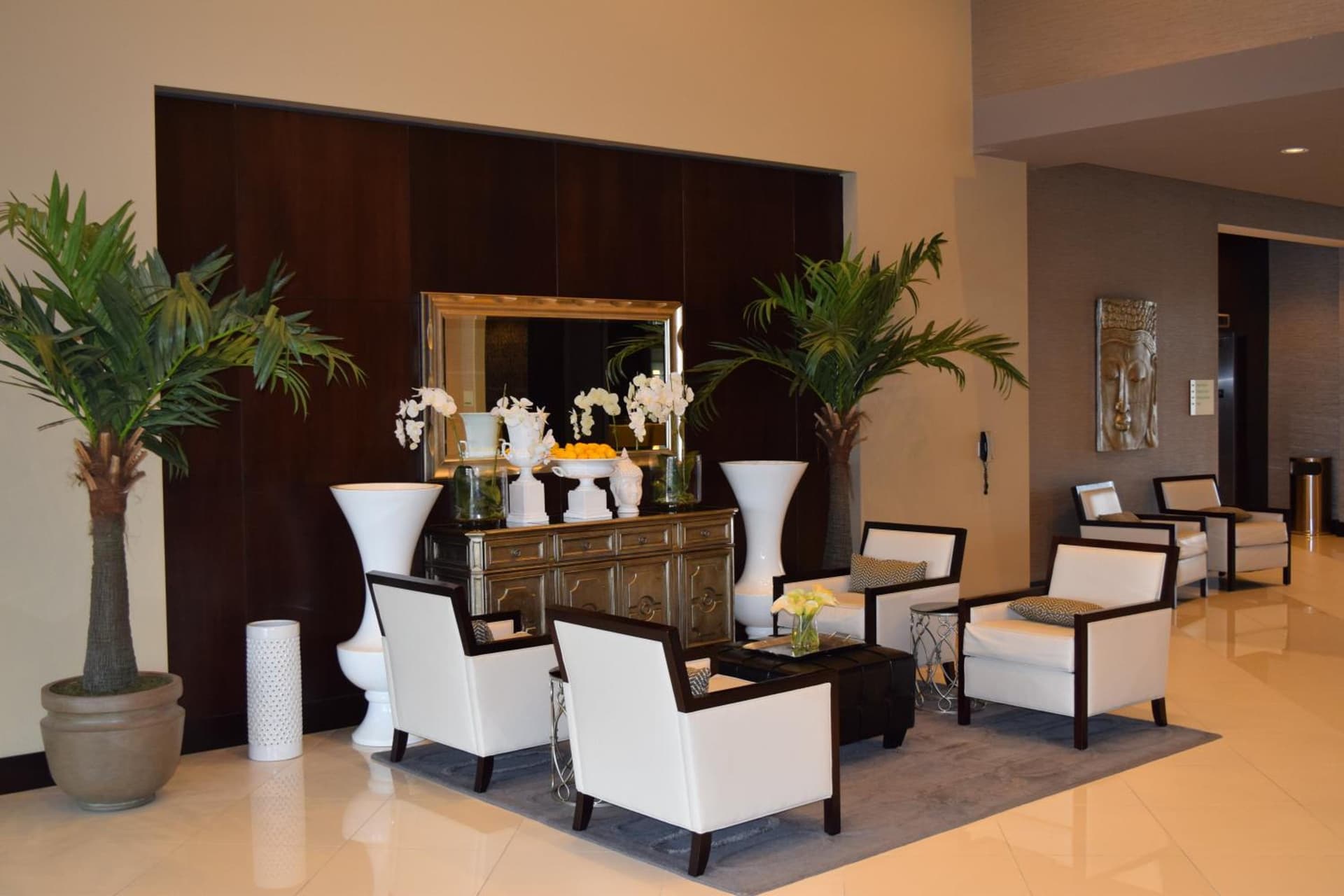 Holiday Inn and Suites East Peoria by IHG property views in Peoria, IL — gallery photo 3
