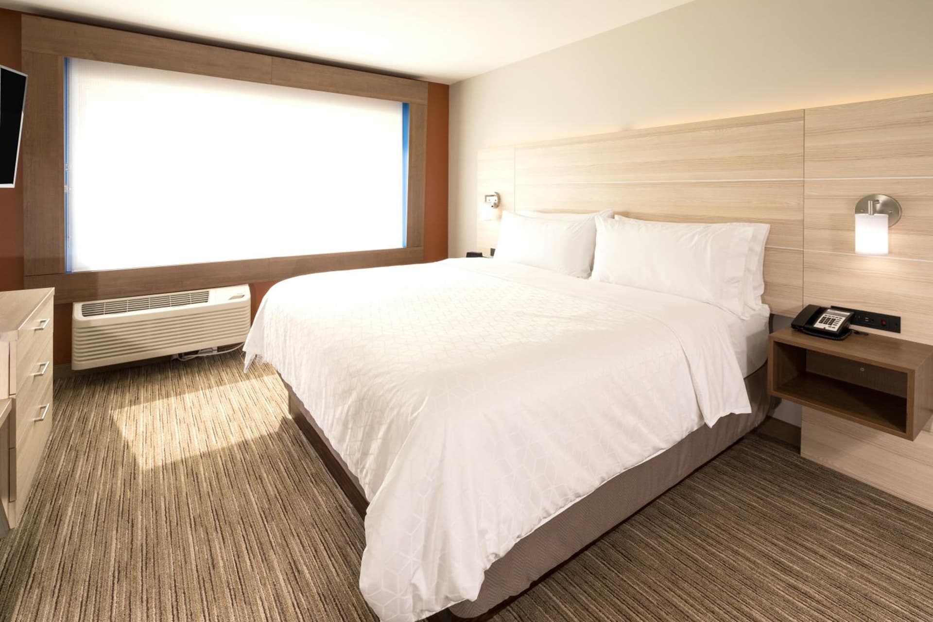 Holiday Inn Express & Suites La Porte by IHG gallery photo in LaPorte, IN — image 19