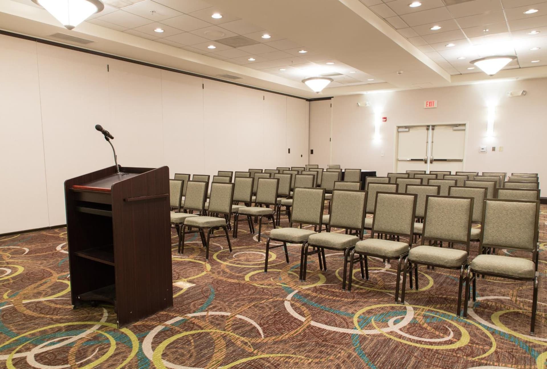 Holiday Inn Hotel & Suites Bloomington Airport by IHG gallery photo in Bloomington, IL — image 48
