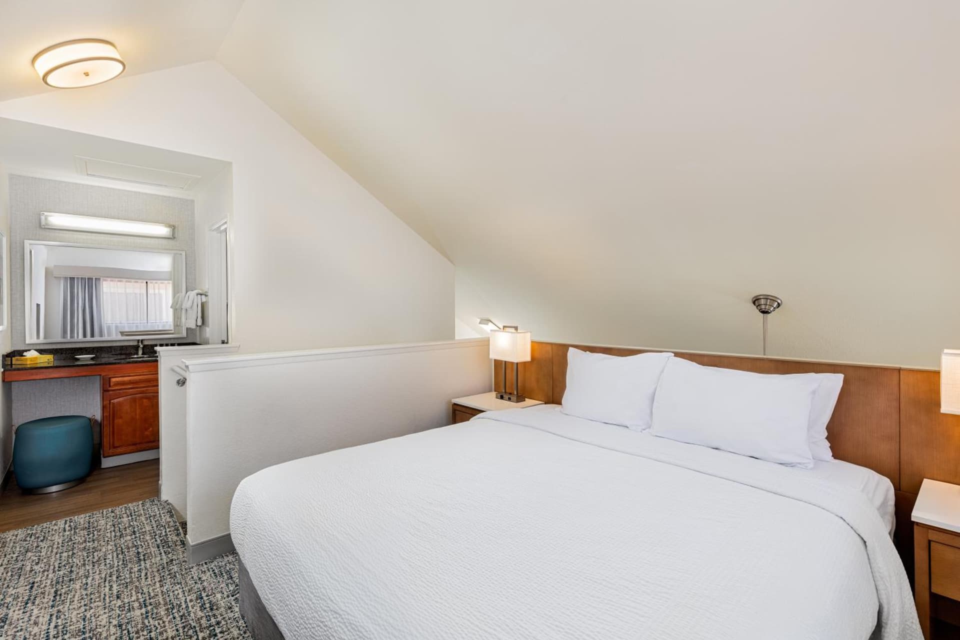 Clementine Hotel & Suites Anaheim interior in Anaheim, CA — gallery photo 2