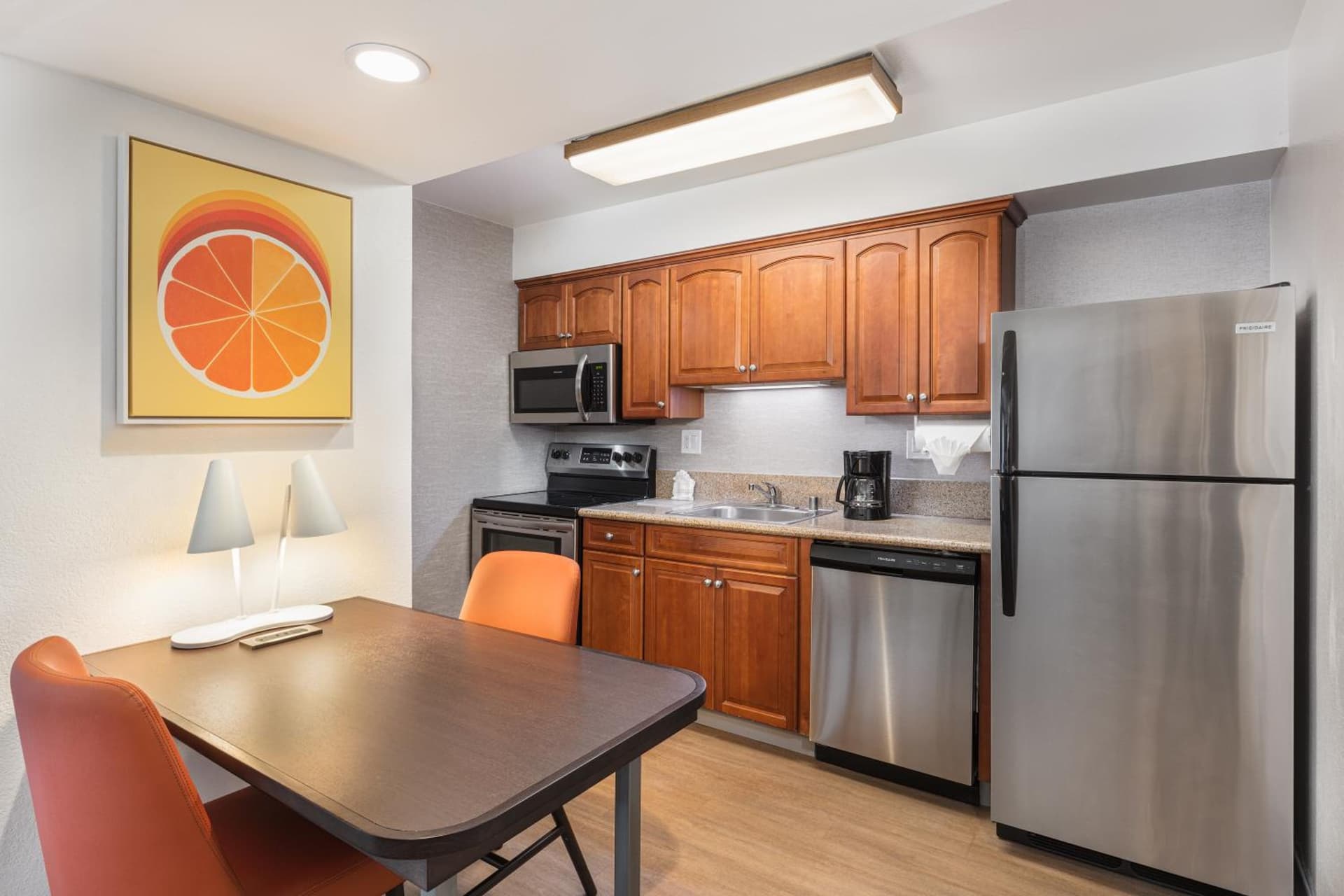 Clementine Hotel & Suites Anaheim gallery photo in Anaheim, CA — image 7