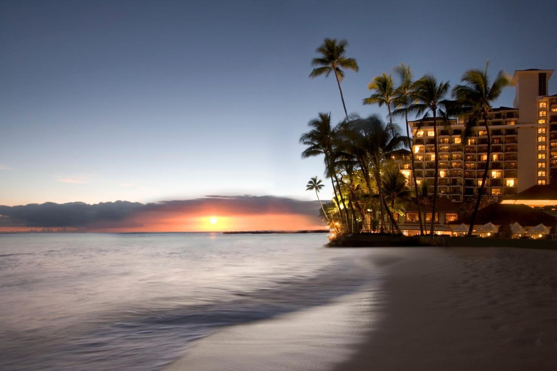 Halekulani - NO RESORT FEE gallery photo in Honolulu, HI — image 18