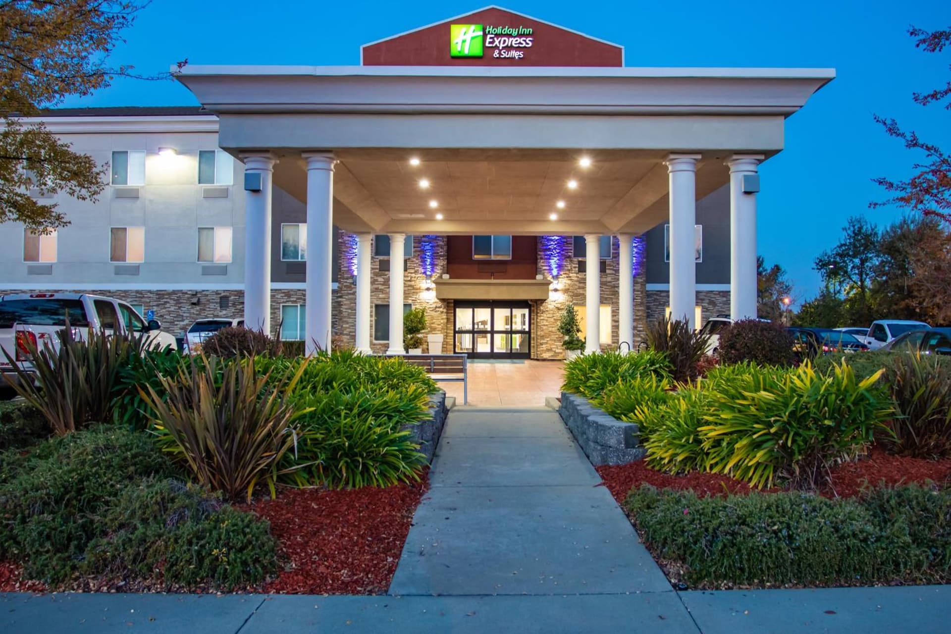 Holiday Inn Express Hotel & Suites Roseville - Galleria Area by IHG gallery photo in Roseville, CA — image 4