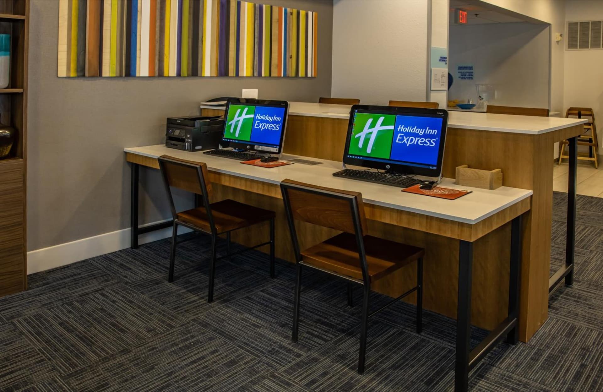 Holiday Inn Express Hotel & Suites Roseville - Galleria Area by IHG gallery photo in Roseville, CA — image 10