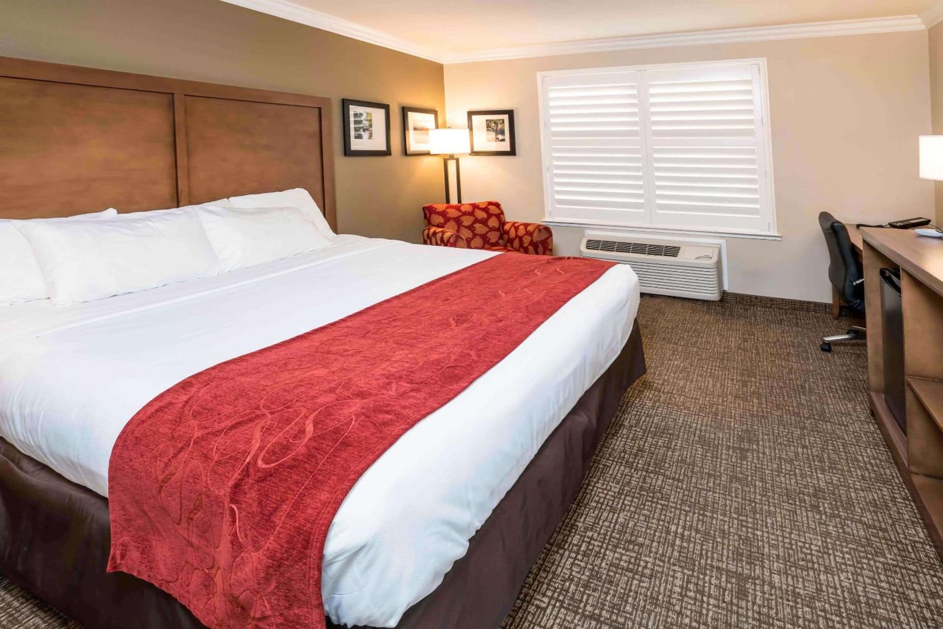 Comfort Suites Fresno River Park gallery photo in Fresno, CA — image 10