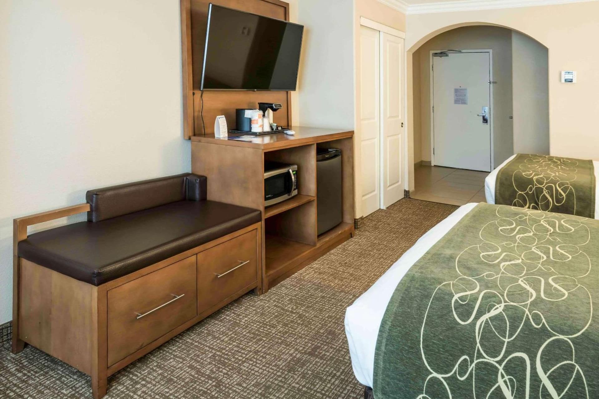 Comfort Suites Fresno River Park gallery photo in Fresno, CA — image 30