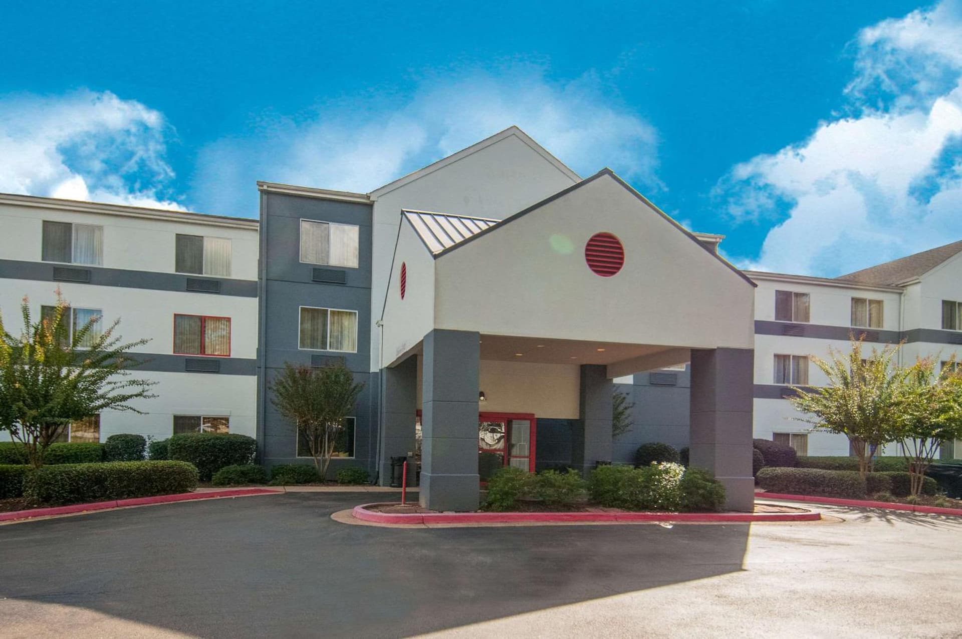 Quality Inn & Suites featured exterior or lobby in Jackson, MS — similar hotel