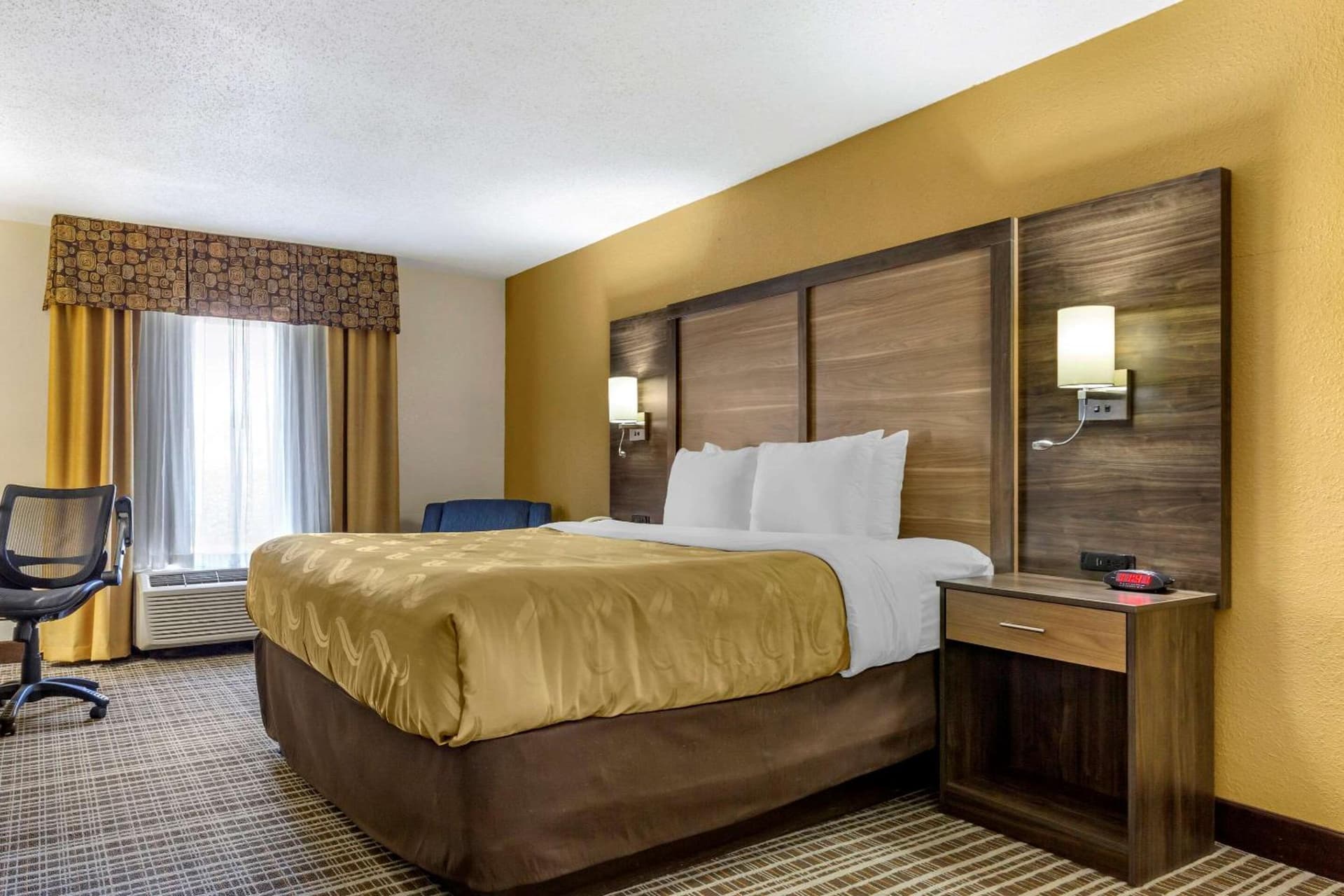 Quality Inn & Suites - Greensboro-High Point gallery photo in Greensboro, NC — image 16
