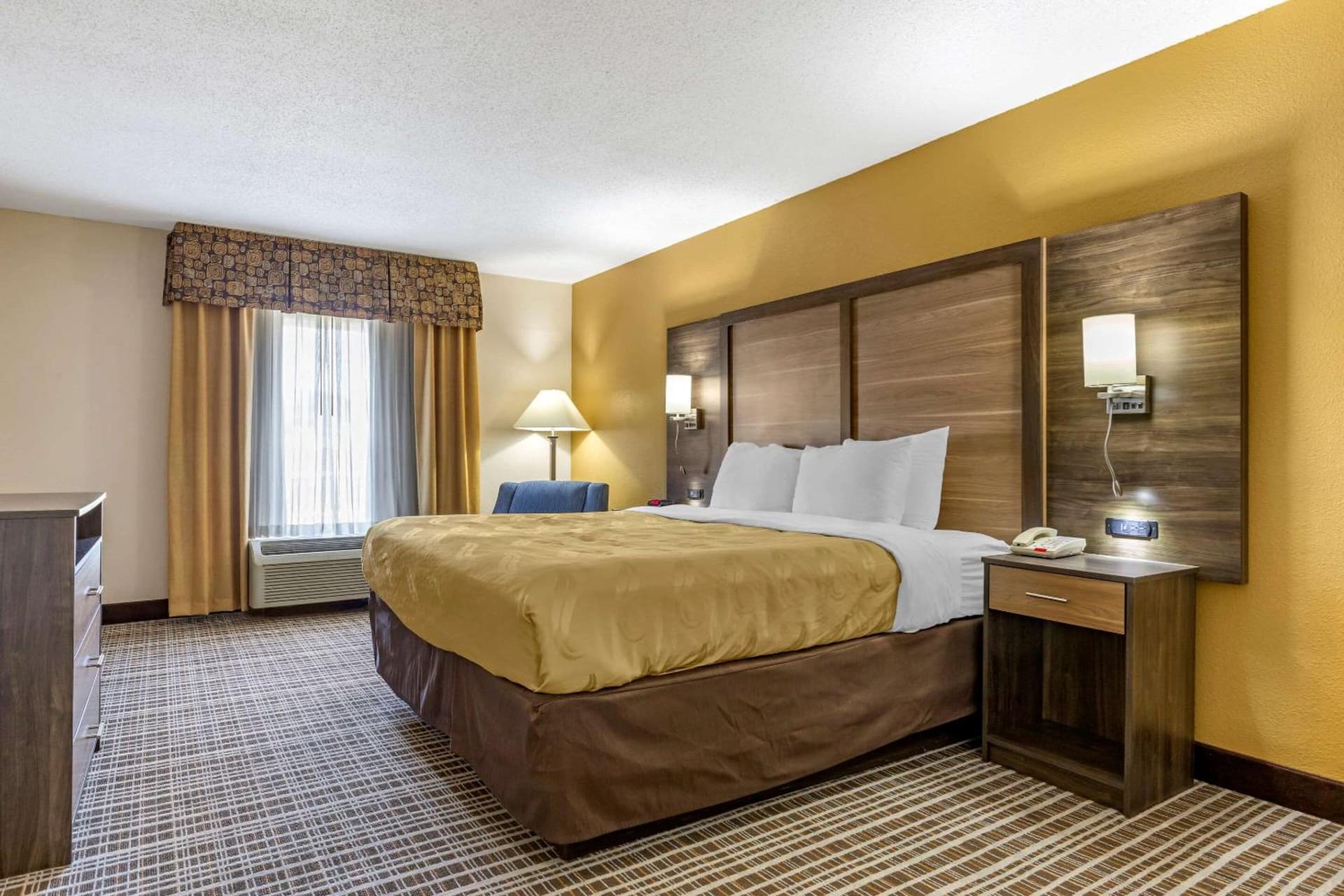 Quality Inn & Suites - Greensboro-High Point gallery photo in Greensboro, NC — image 8