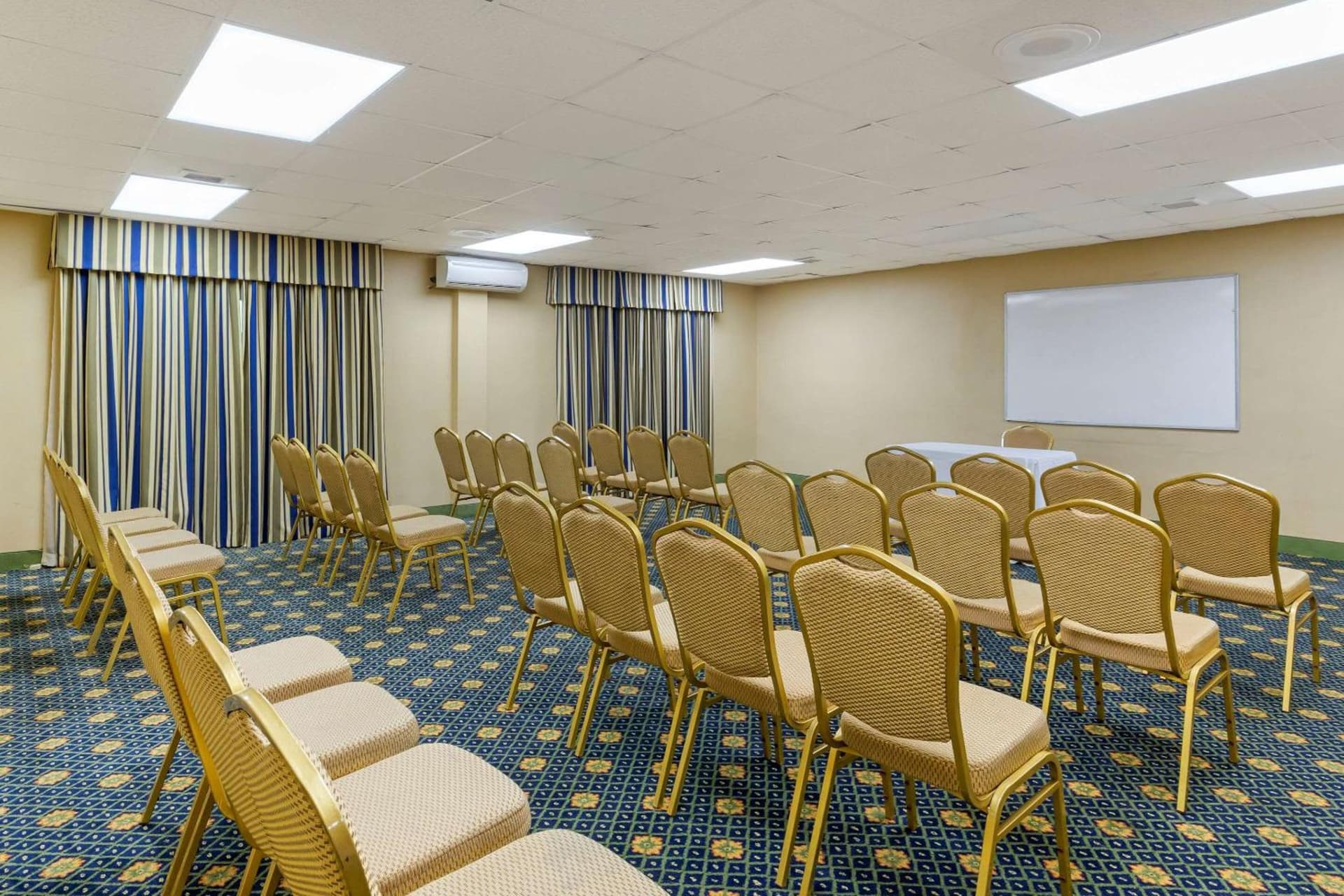 Quality Inn & Suites - Greensboro-High Point gallery photo in Greensboro, NC — image 14