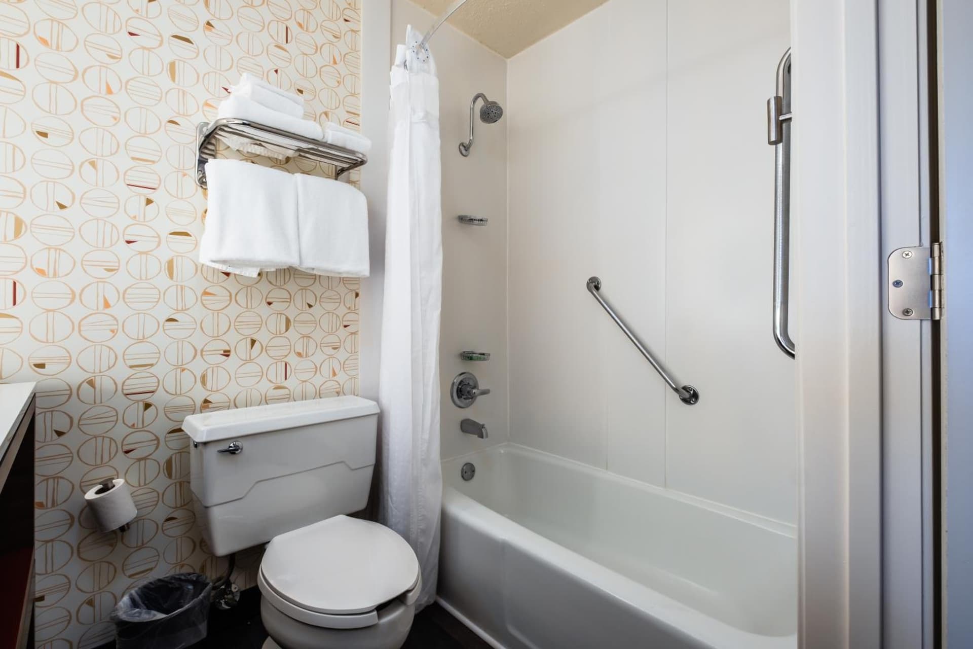 Holiday Inn Grand Haven-Spring Lake by IHG gallery photo in Spring Lake, MI — image 25