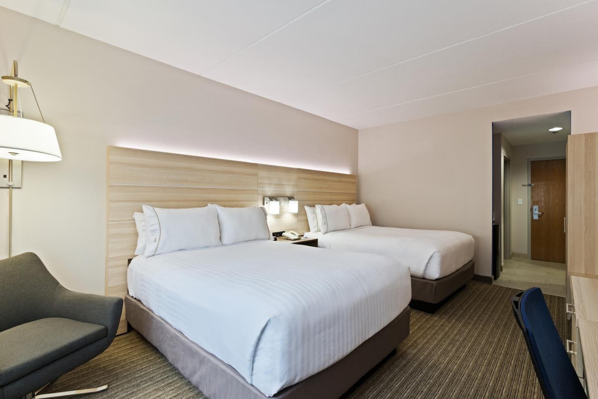 Holiday Inn Express Hotel & Suites Inverness by IHG interior in Lecanto, FL — gallery photo 2