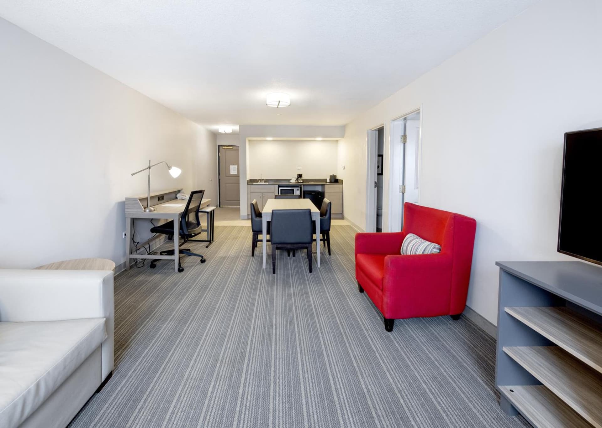 Country Inn & Suites by Radisson, Tinley Park, IL gallery photo in Tinley Park, IL — image 7