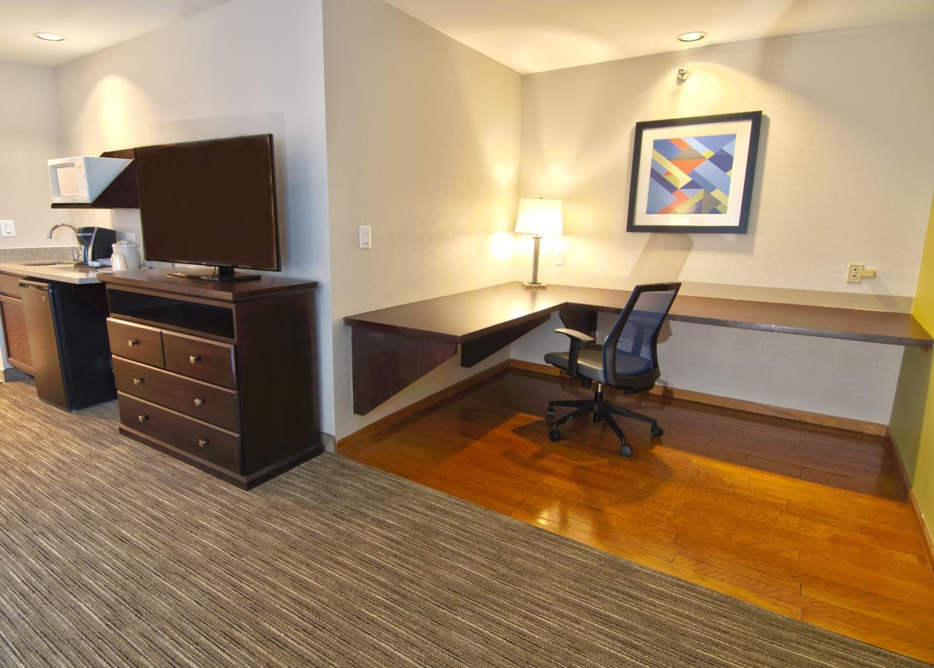 Holiday Inn Express & Suites Chicago-Libertyville by IHG gallery photo in Libertyville, IL — image 41
