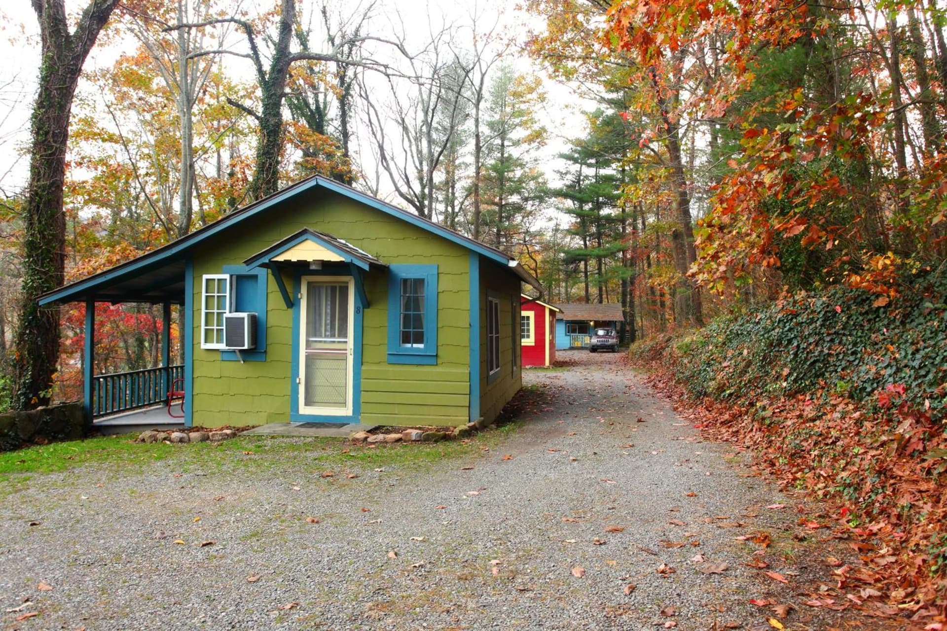 The Pines Cottages featured exterior or lobby in Asheville, NC — similar hotel
