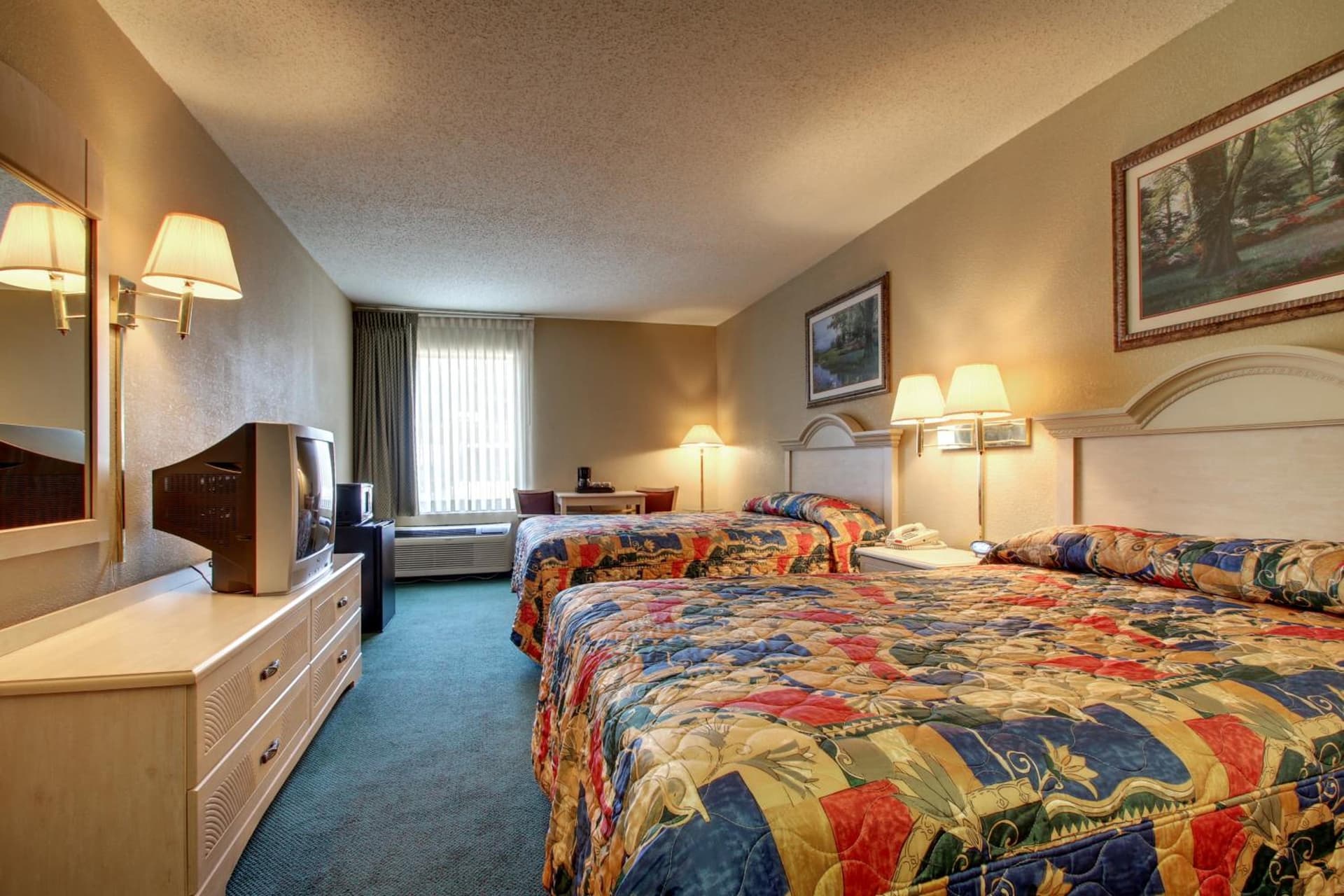 YurZzz Inn property views in Baxley, GA — gallery photo 3