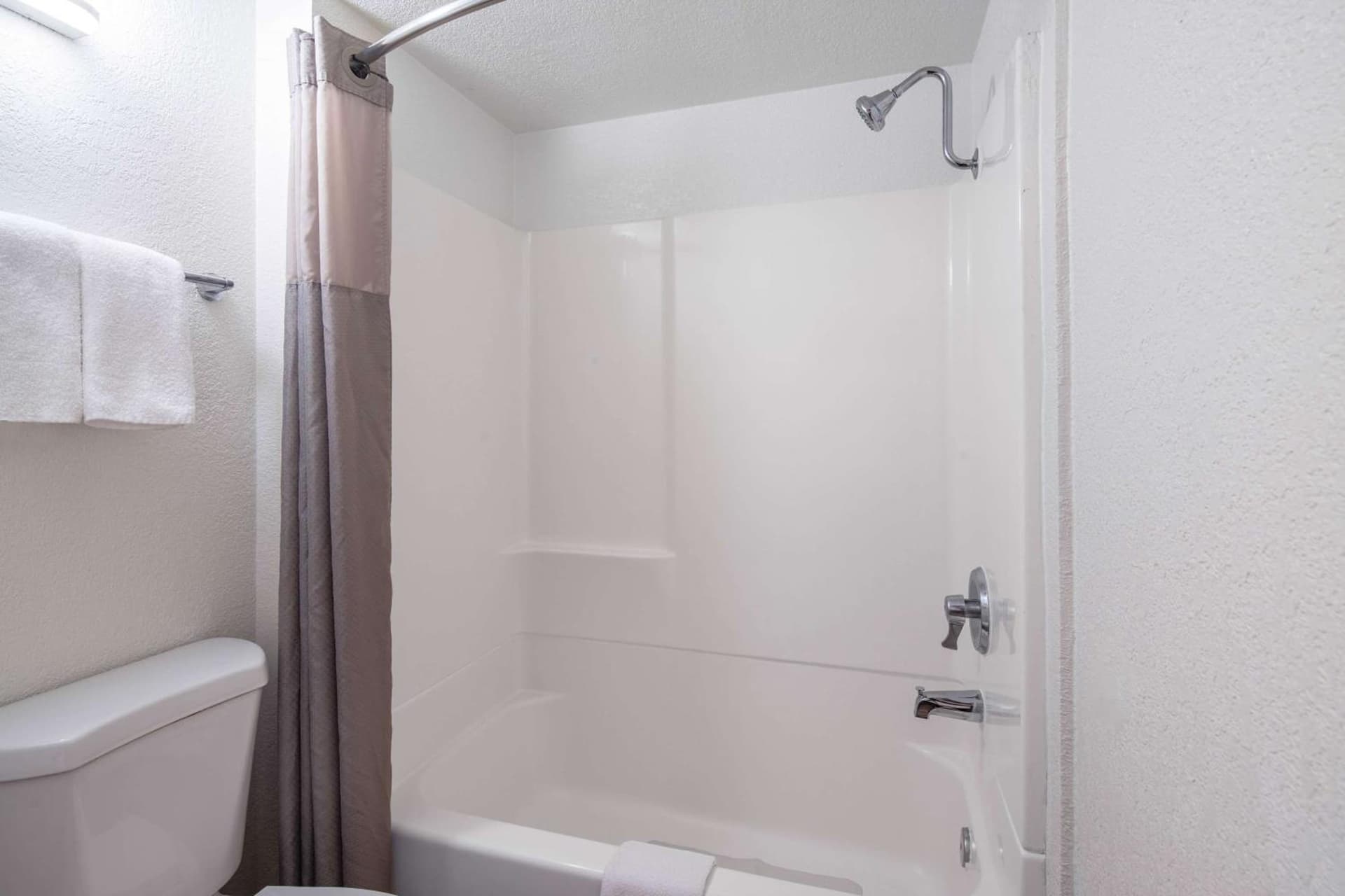 Motel 6-Thousand Oaks, CA gallery photo in Thousand Oaks, CA — image 42