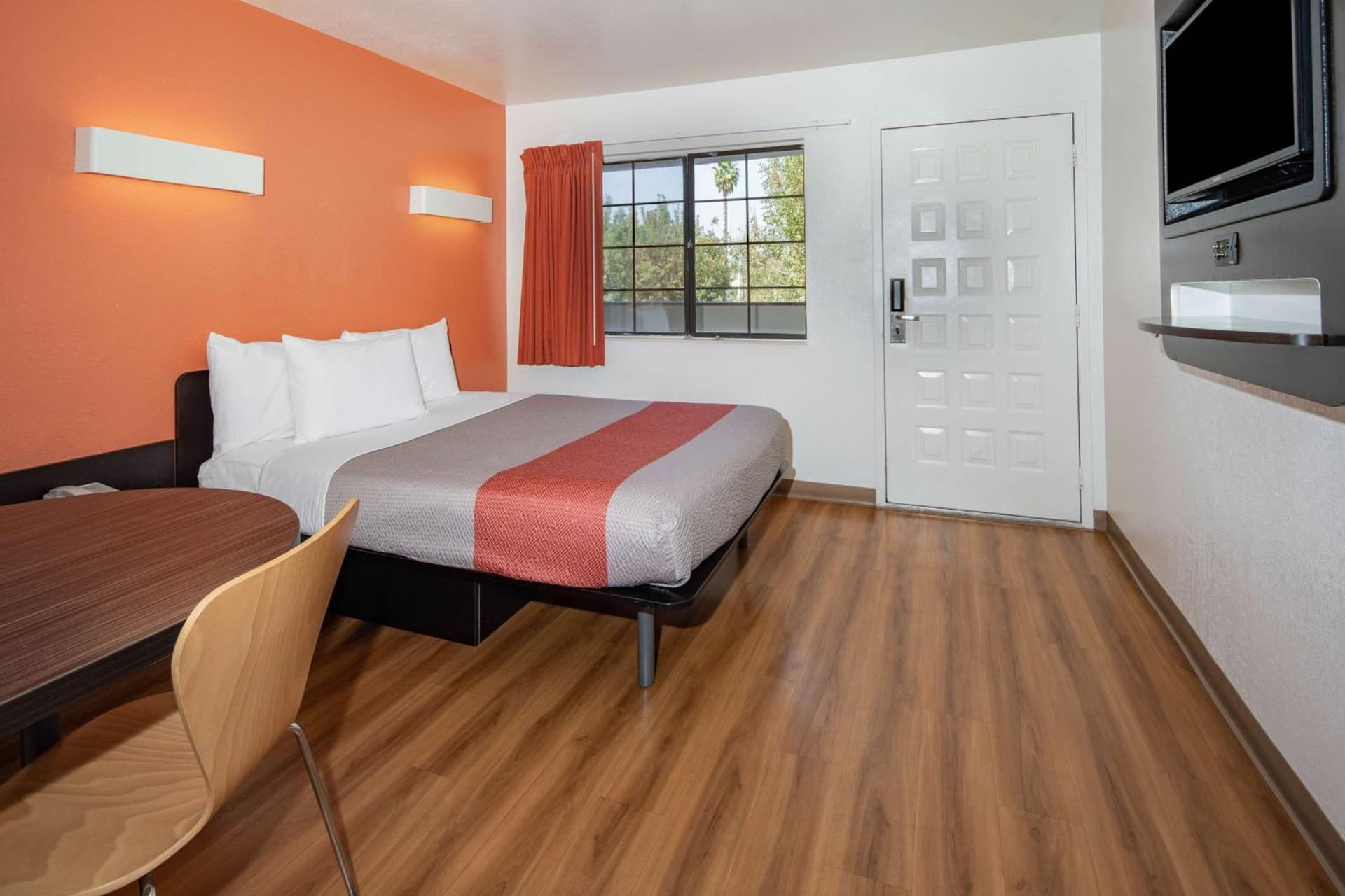 Motel 6-Thousand Oaks, CA gallery photo in Thousand Oaks, CA — image 12