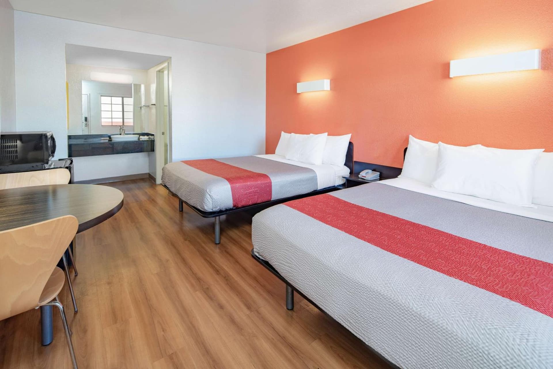 Motel 6-Thousand Oaks, CA gallery photo in Thousand Oaks, CA — image 35
