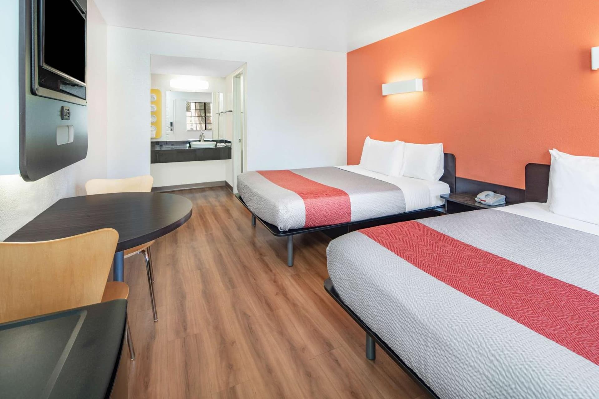 Motel 6-Thousand Oaks, CA gallery photo in Thousand Oaks, CA — image 11