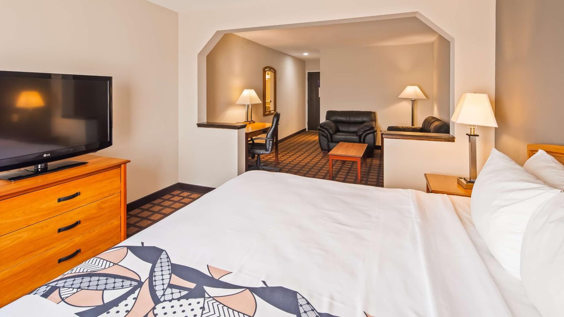 Best Western Inn & Suites - Midway Airport gallery photo in Burbank, IL — image 12