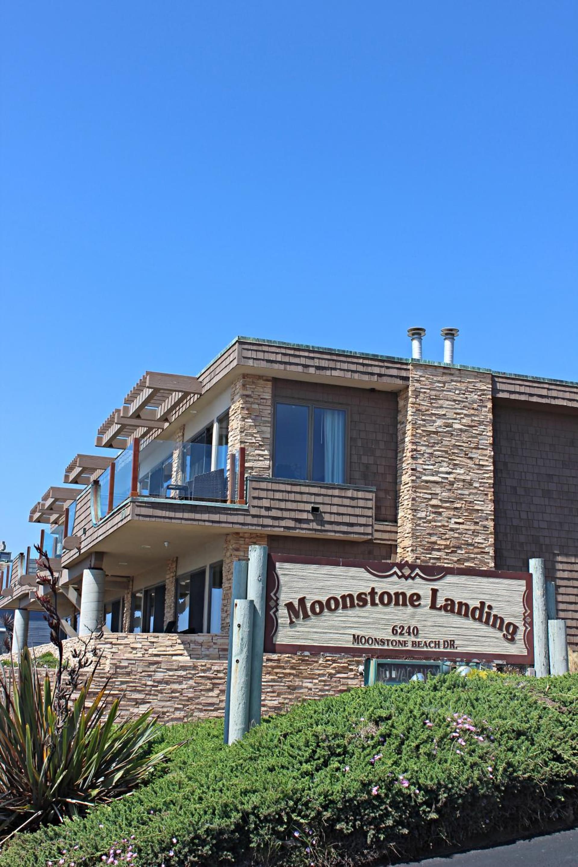 Moonstone Landing gallery photo in Cambria, CA — image 14