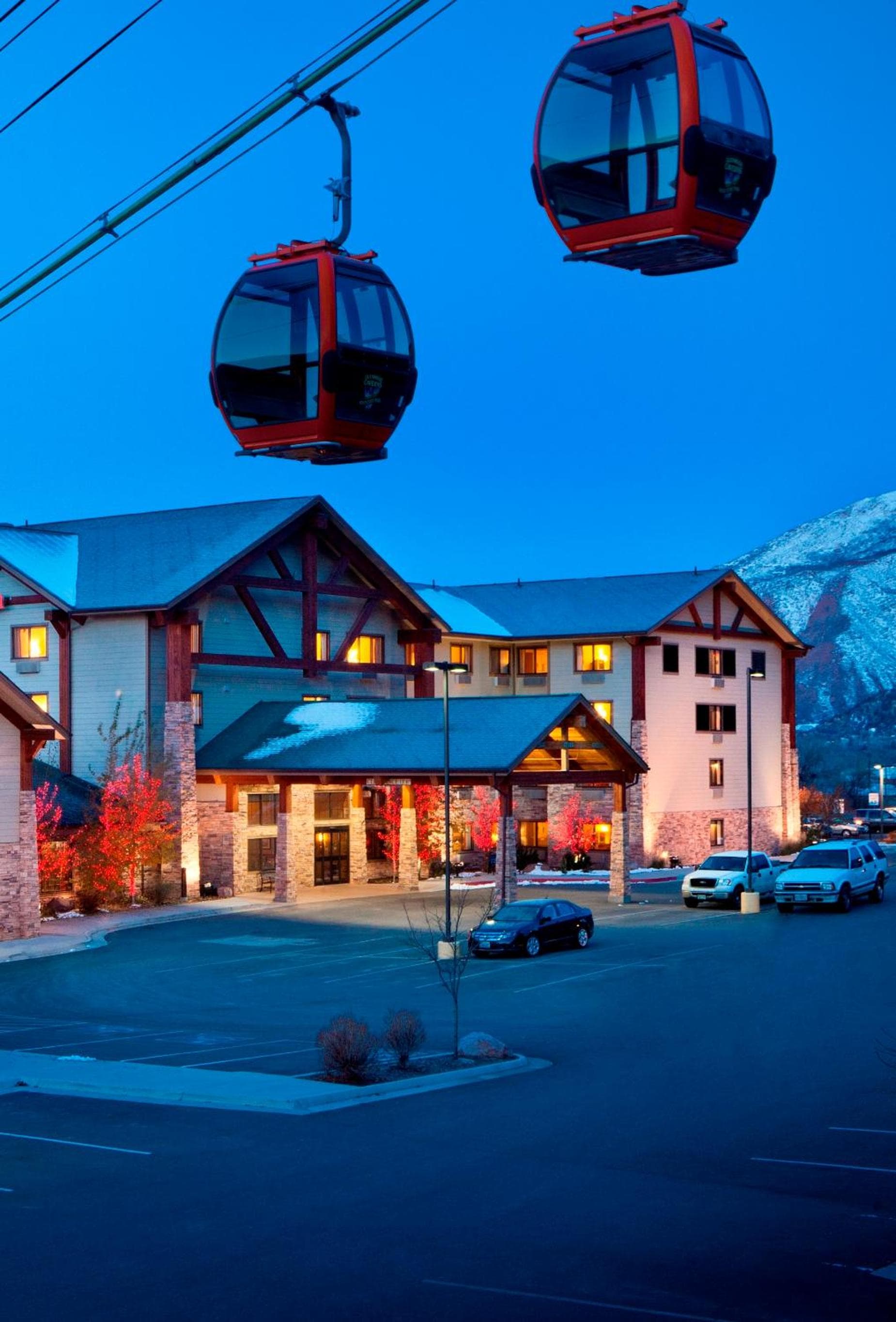 Hotel Glenwood Springs interior in Glenwood Springs, CO — gallery photo 2