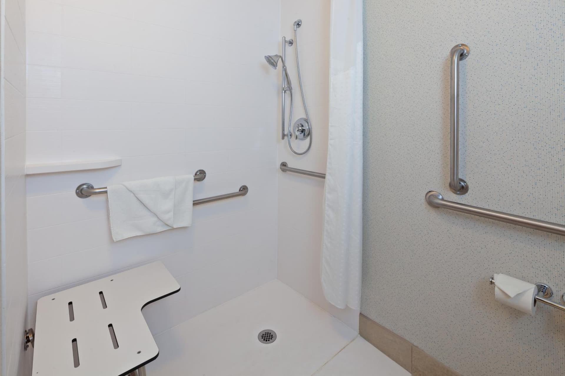 Holiday Inn Express Hotel & Suites San Diego-Escondido by IHG gallery photo in Escondido, CA — image 10