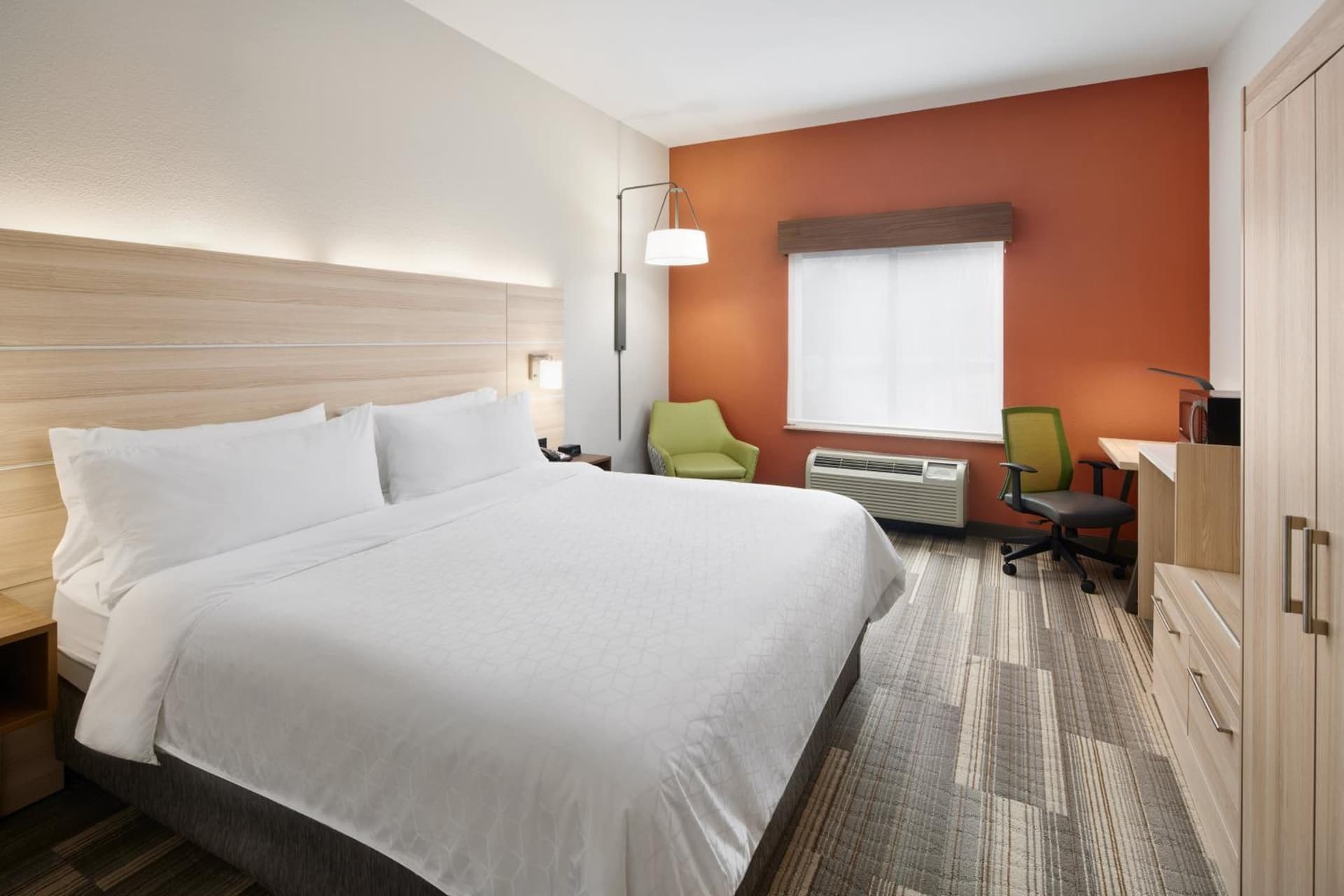 Holiday Inn Express Hotel & Suites Salem by IHG gallery photo in Salem, VA — image 23