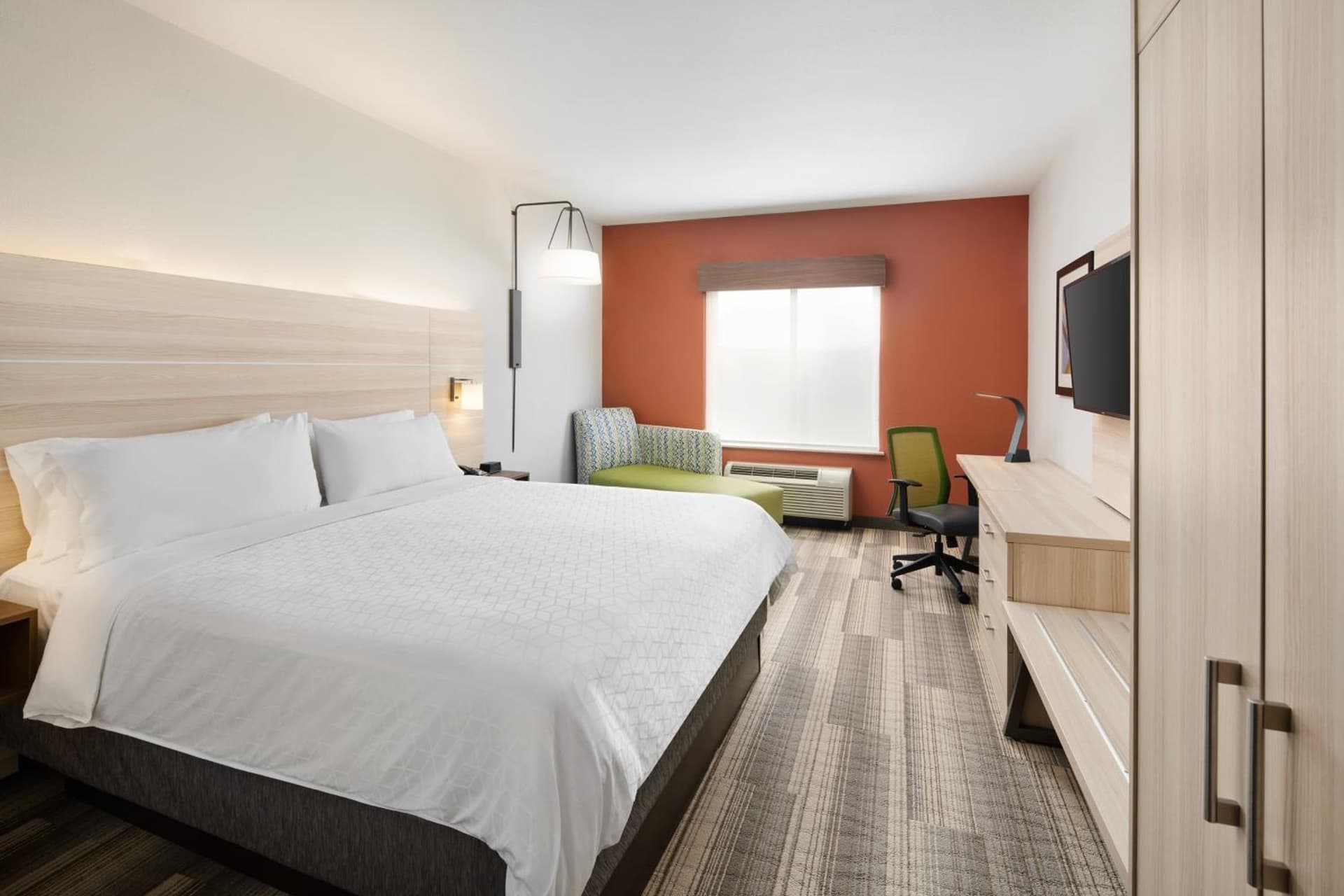 Holiday Inn Express Hotel & Suites Salem by IHG gallery photo in Salem, VA — image 28