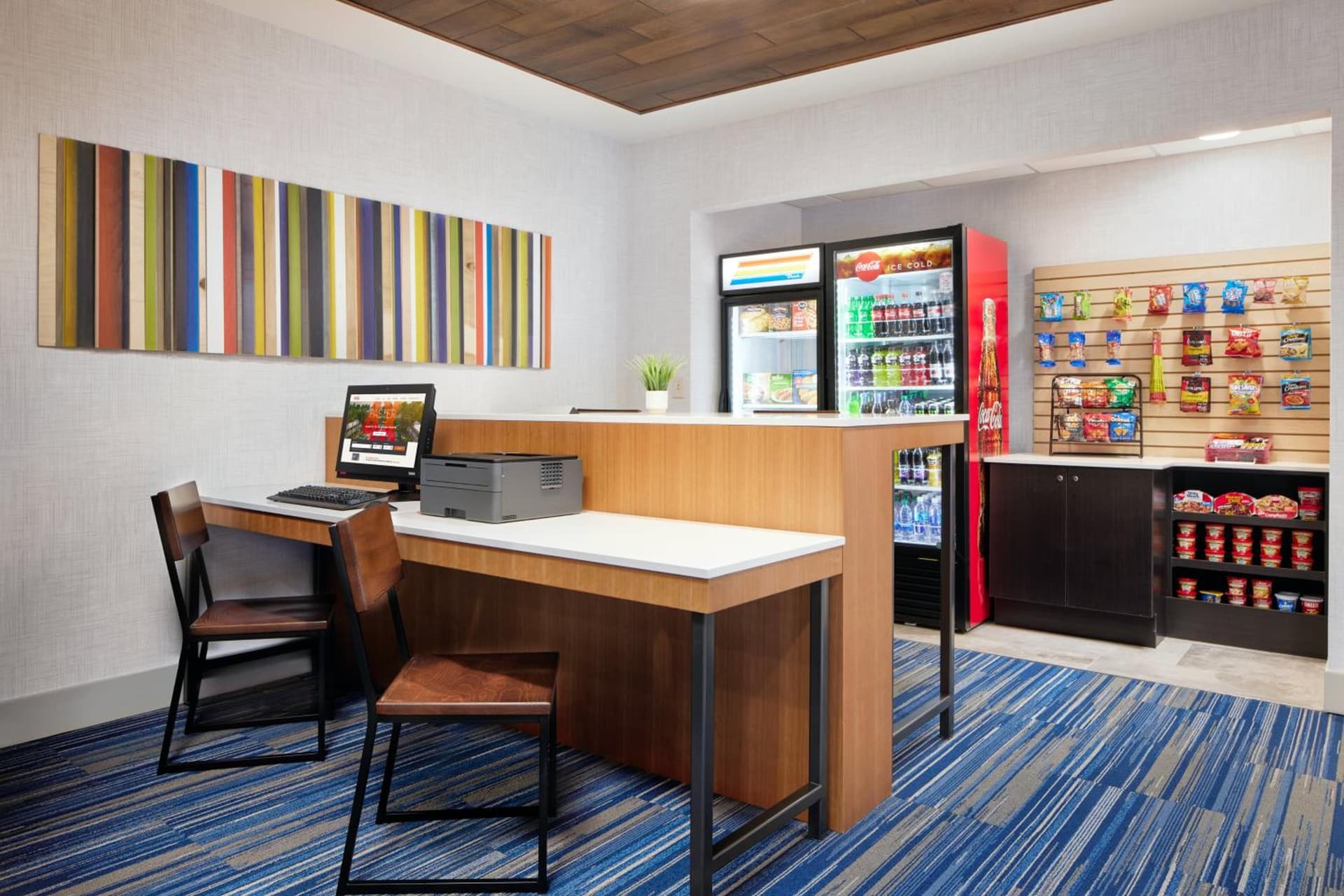 Holiday Inn Express Hotel & Suites Salem by IHG interior in Salem, VA — gallery photo 2