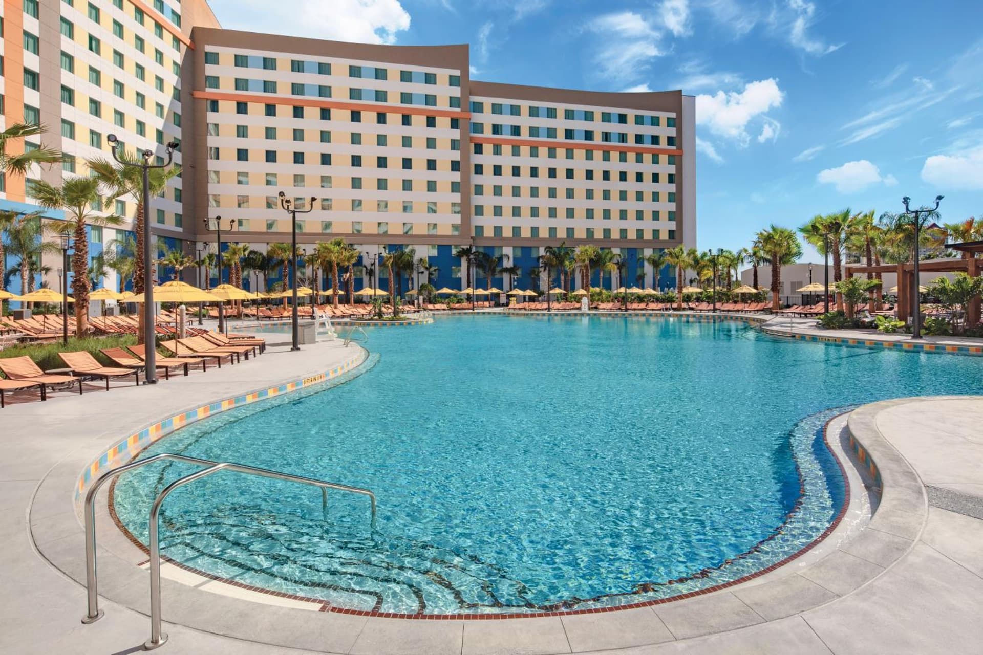 Universal’s Endless Summer Resort – Dockside Inn and Suites interior in Orlando, FL — gallery photo 2