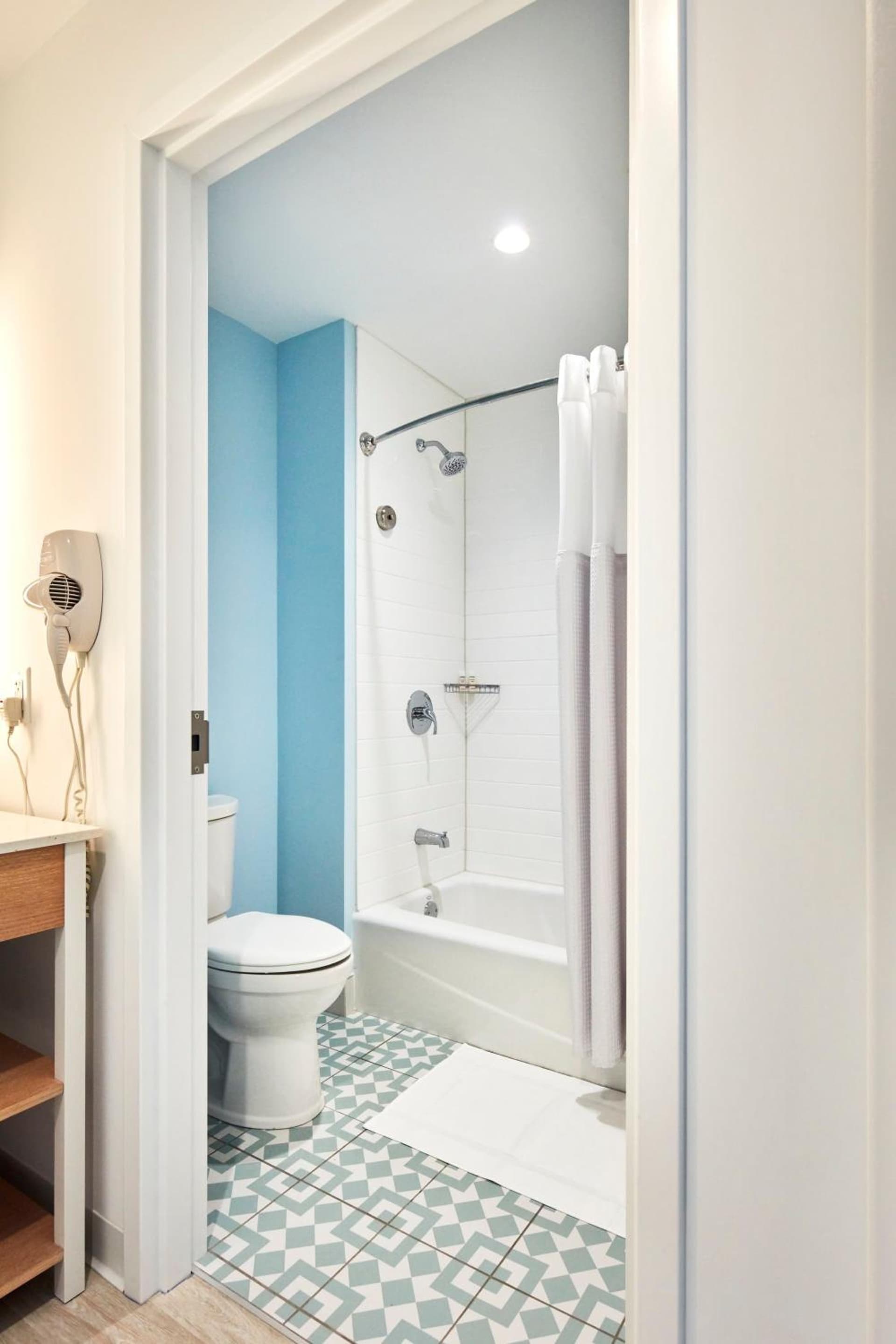 Universal’s Endless Summer Resort – Dockside Inn and Suites gallery photo in Orlando, FL — image 8